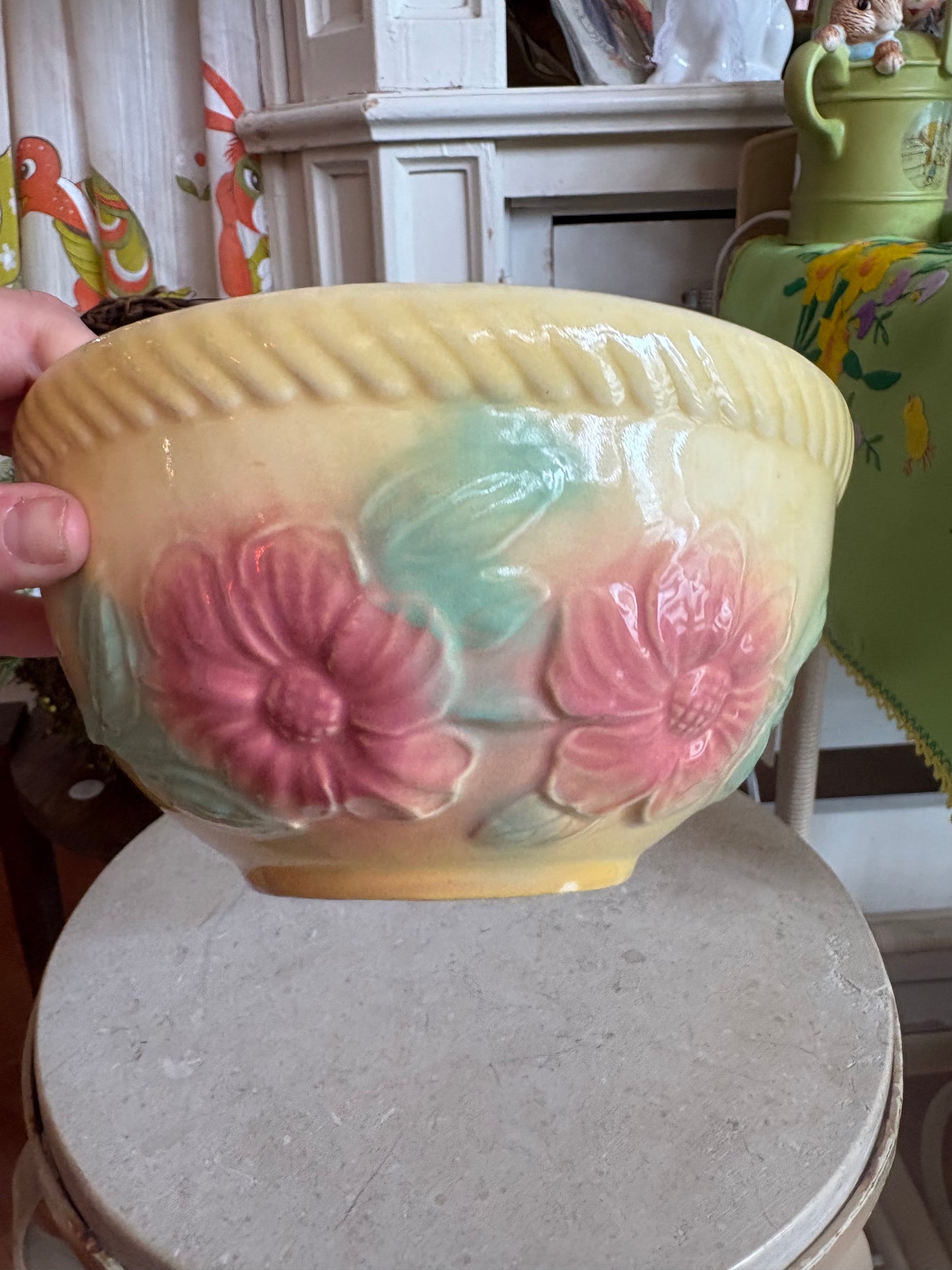Hull Pottery Sunglow Bowl