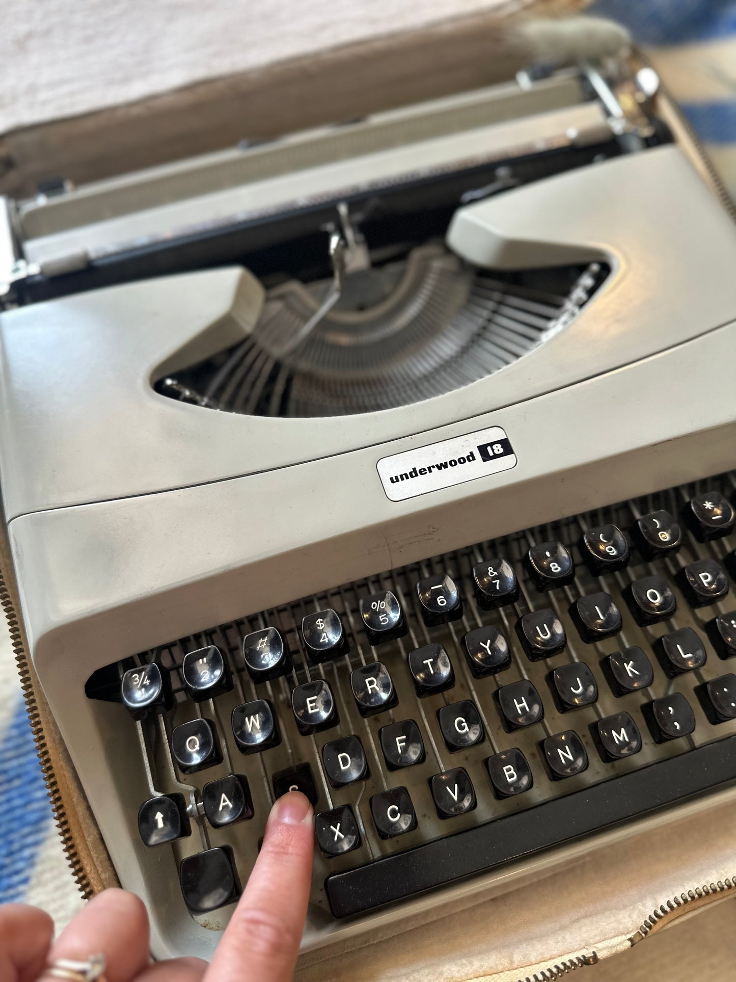 Underwood 18 Typewriter in carrier