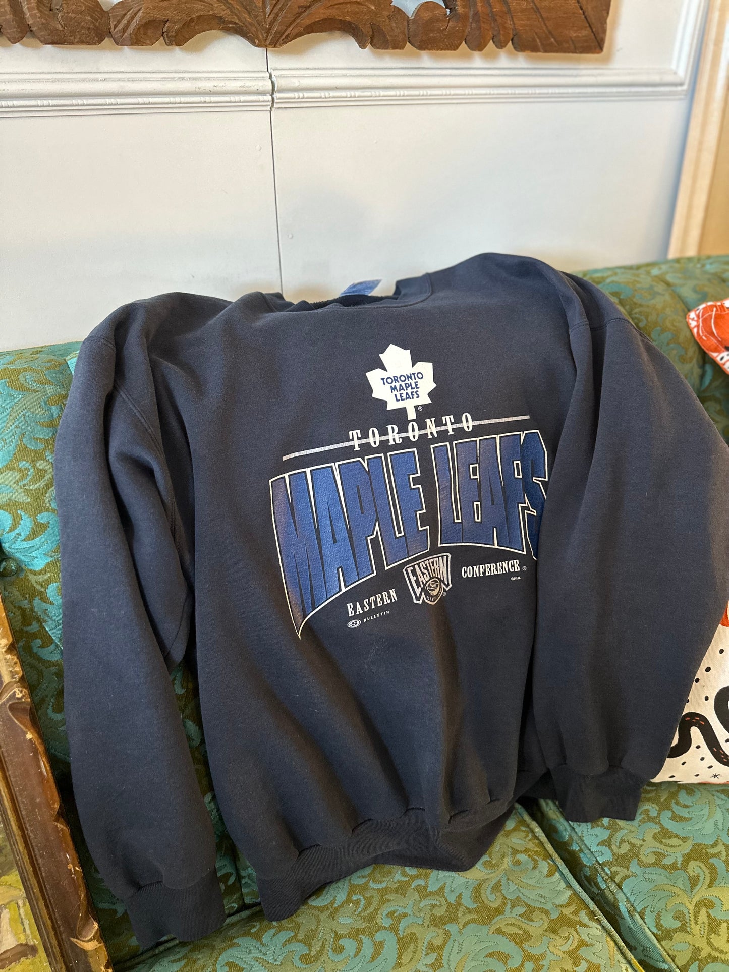 90s Large Toronto Maple Leafs Eastern NFL Conference vintage Crewneck