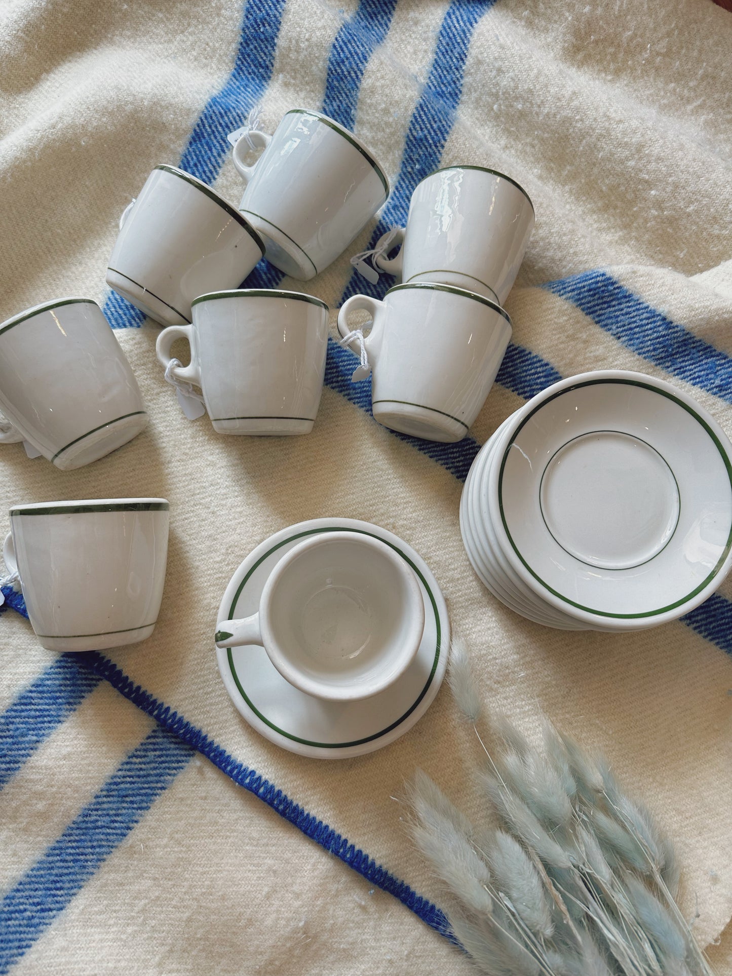 Diner coffee cup & saucer sets