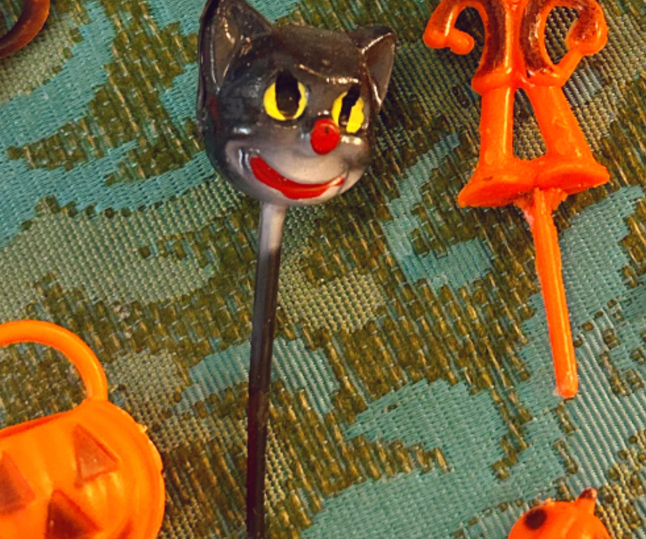 Super rare vintage Halloween picks