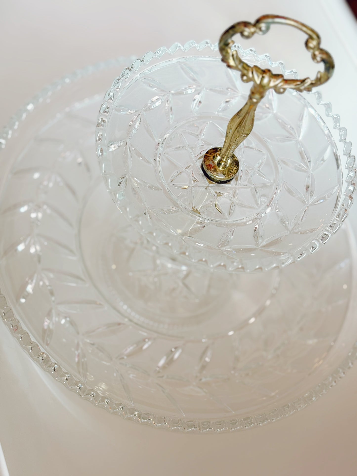 Anna Hutte Crystal & Brass 2 tier Server