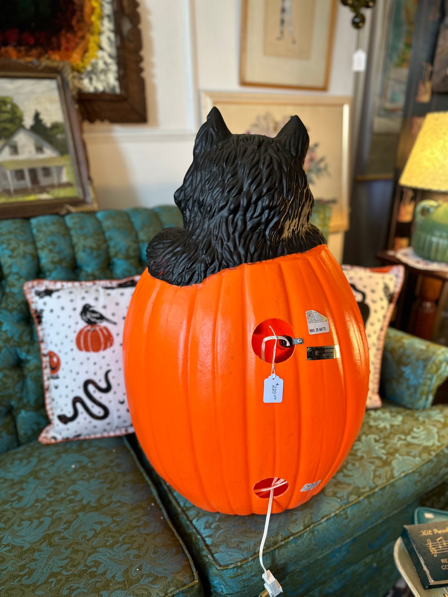 Large cat & pumpkin vintage blow mold