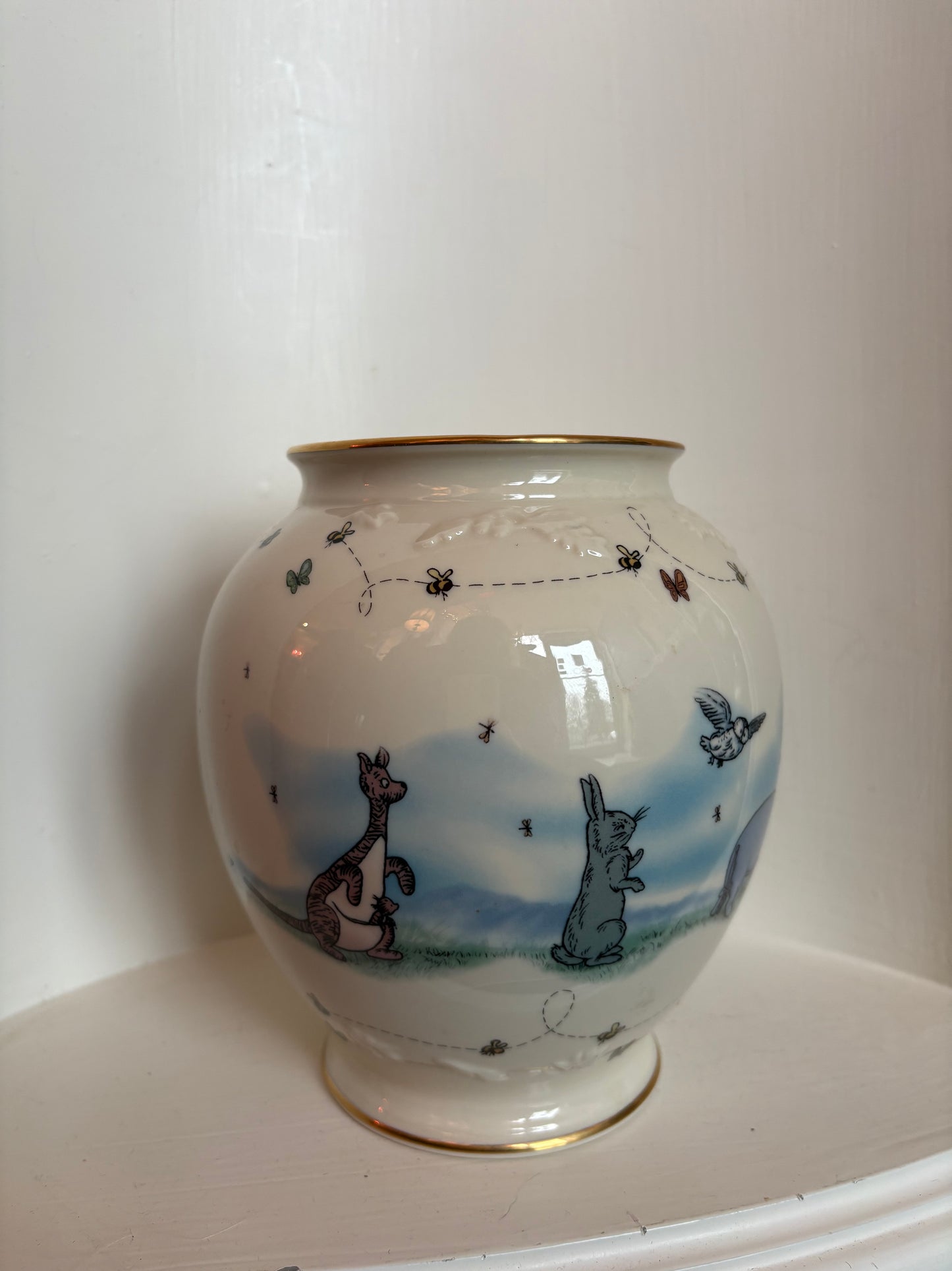 “The Honey Pot Vase” Lenox Winnie The Pooh Vase
