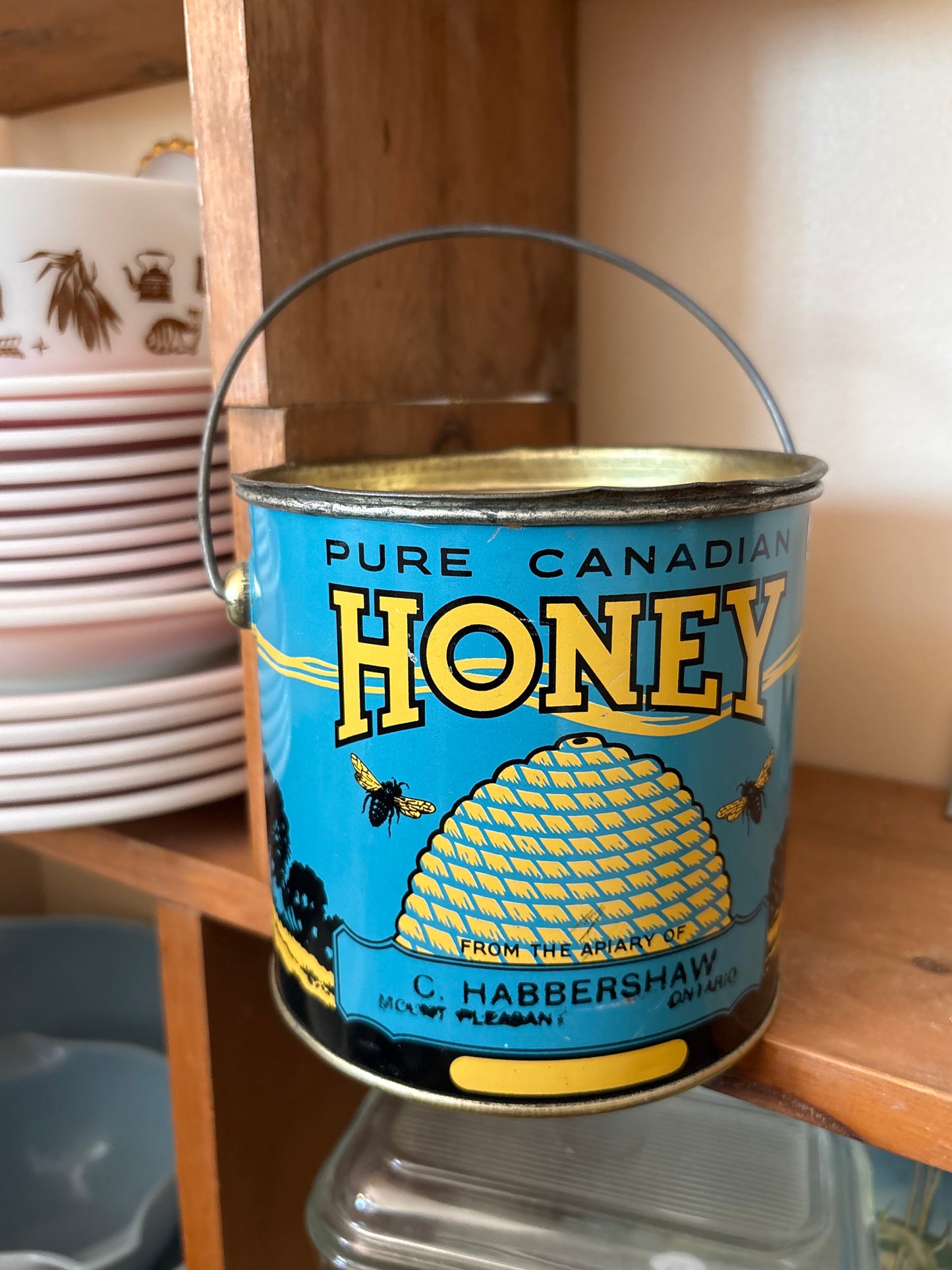Large Pure Canadian Honey Vintage Tin
