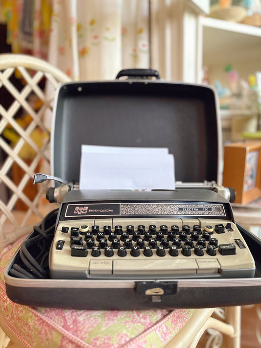 1960s Smith Corona Electra 120 Typewriter- works great