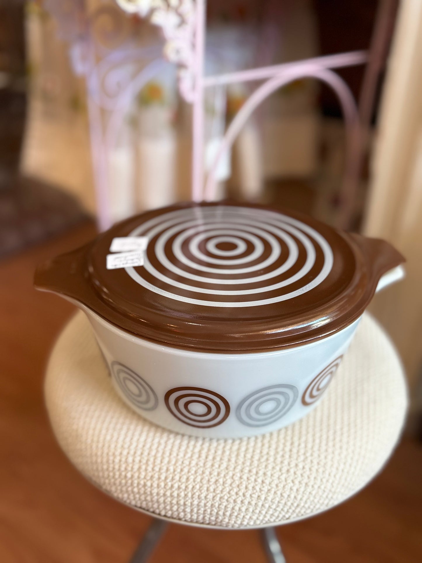 Cosmopolitan Bullseye Promotional Pyrex Casserole Dish with lid
