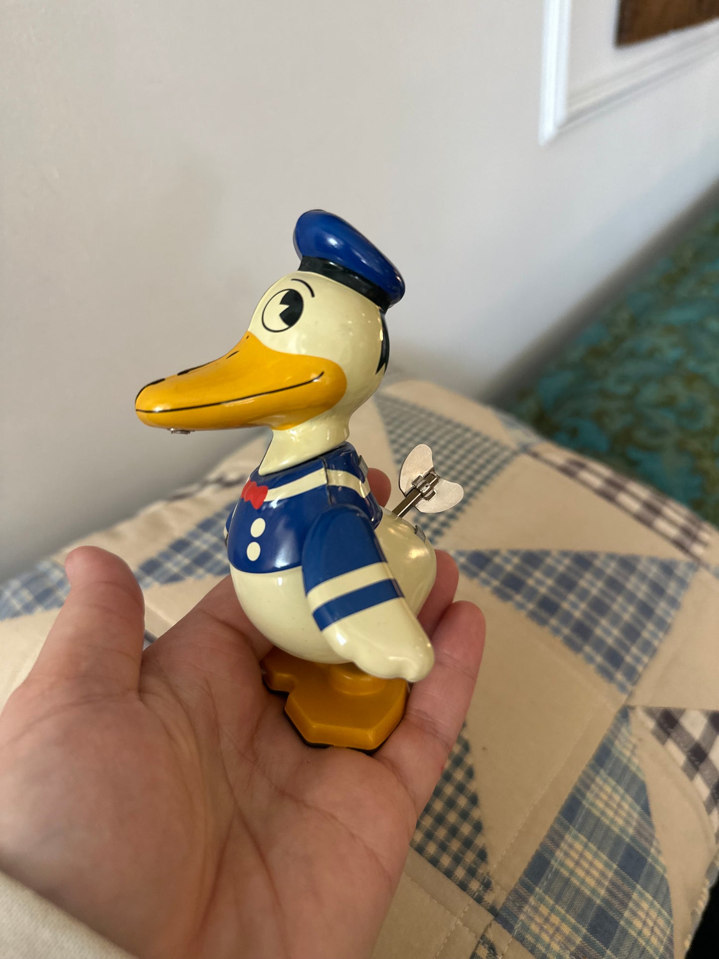 Donald Duck Tin Toy Epoch Schylling