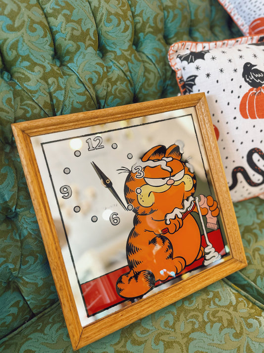 1978 Garfield Mirror Clock