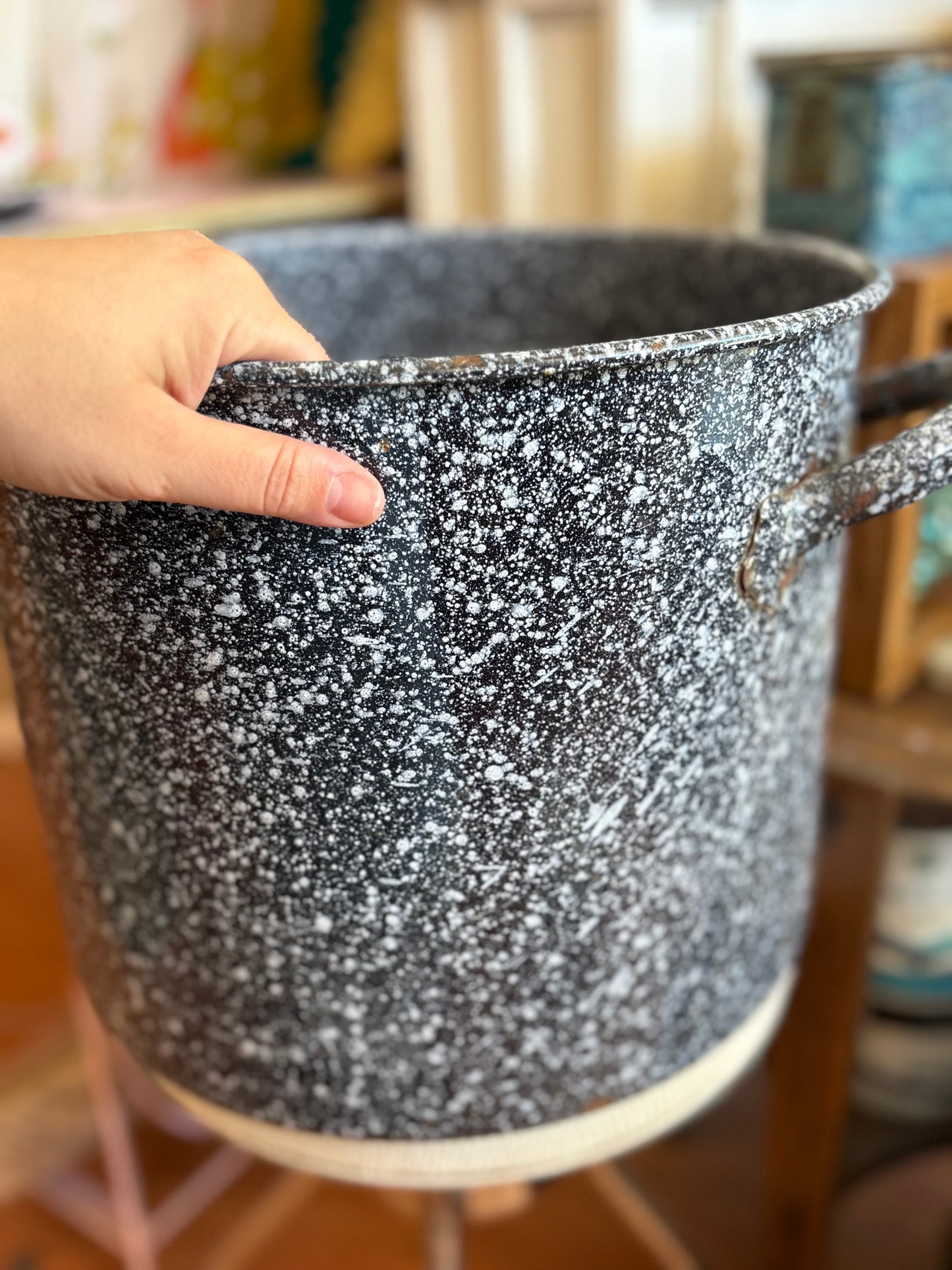 Extra Large Speckled Enamelware Cooking Pot