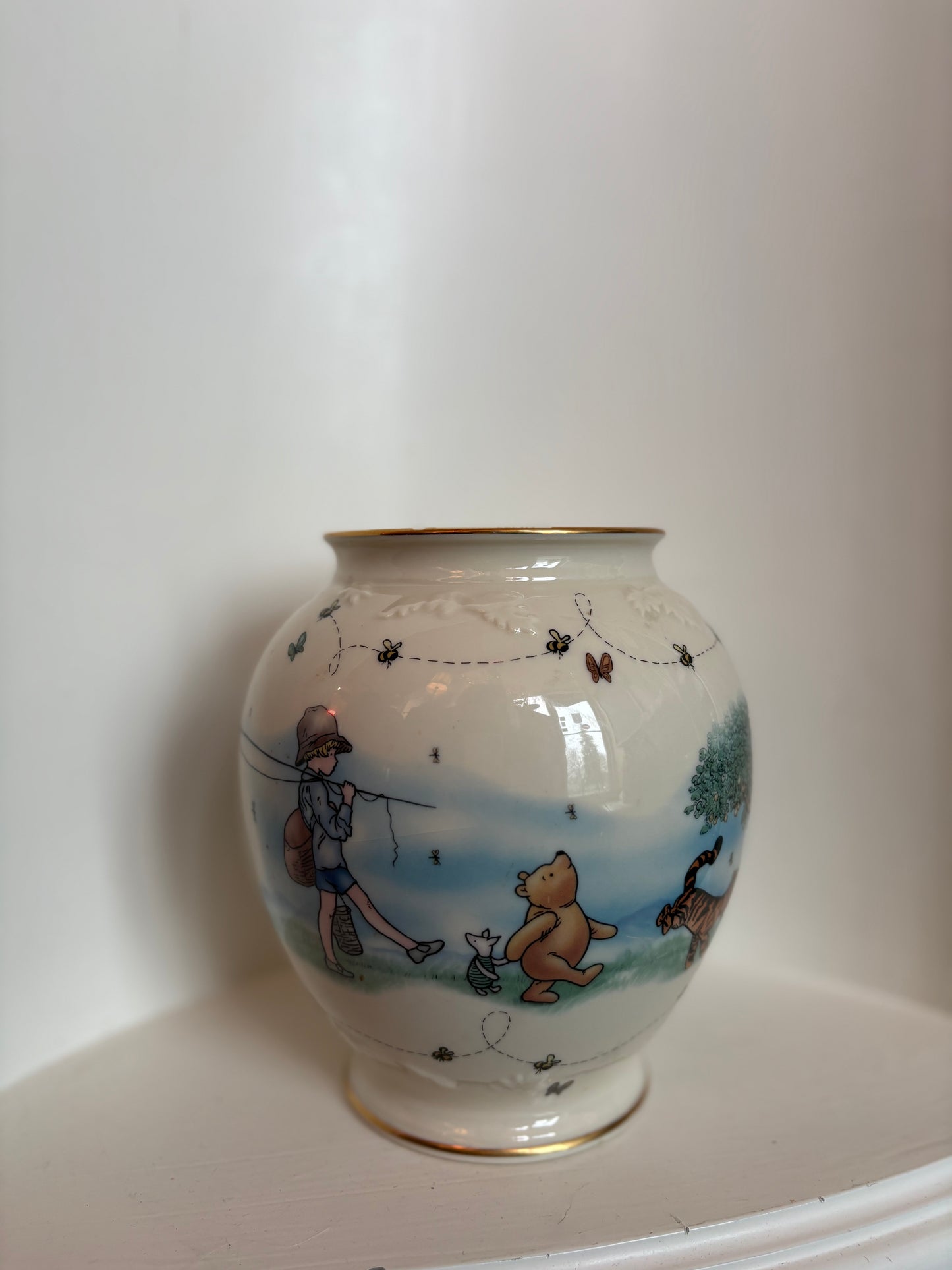 “The Honey Pot Vase” Lenox Winnie The Pooh Vase