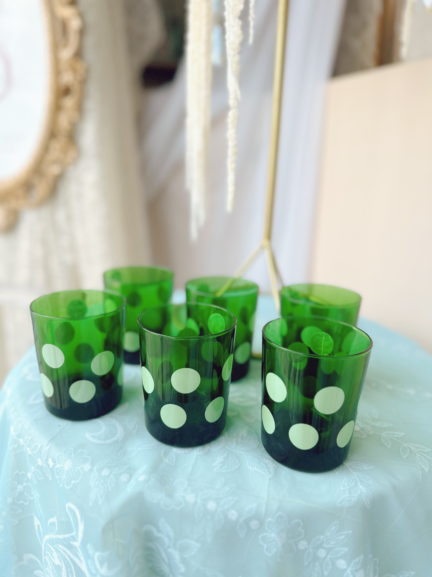 Set of 6 green polka dot glass cups