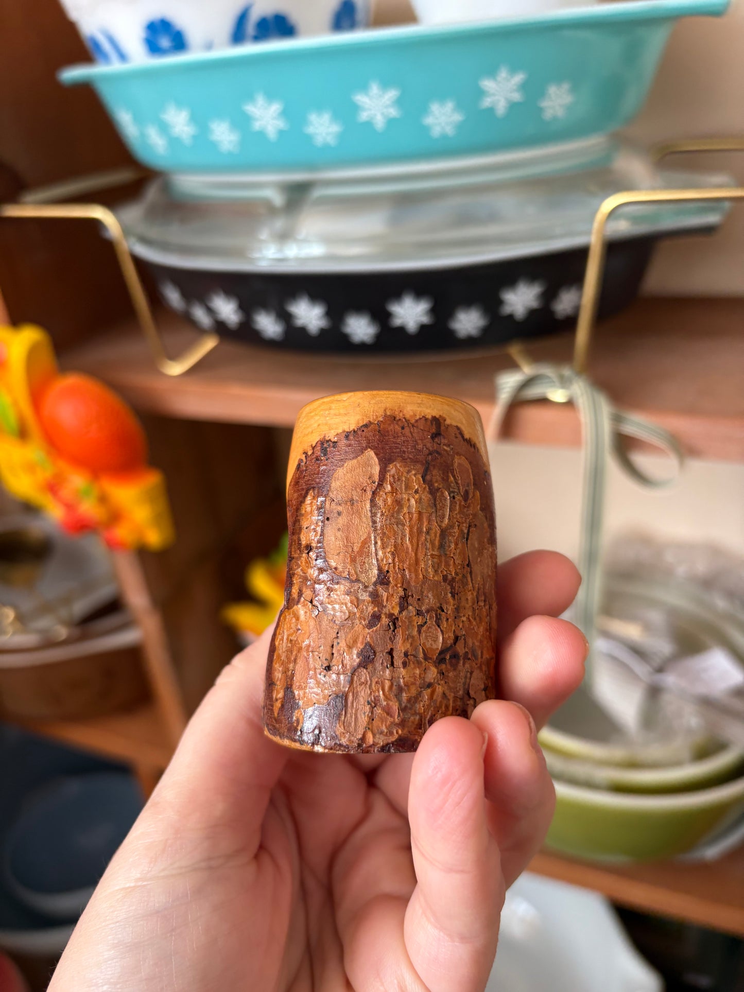 Wood deer cutout salt & pepper shaker set - Made in Japan