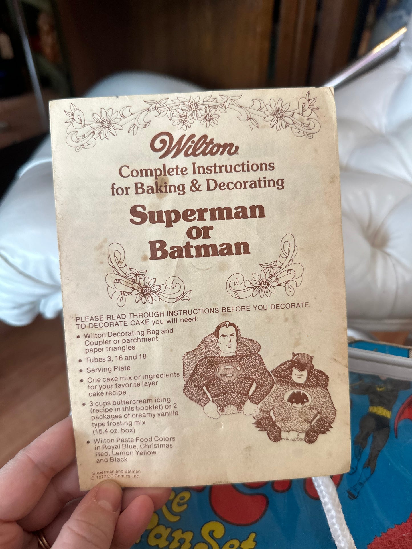 Wilton Super Hero Cake Pan Set complete (Batman / Superman)