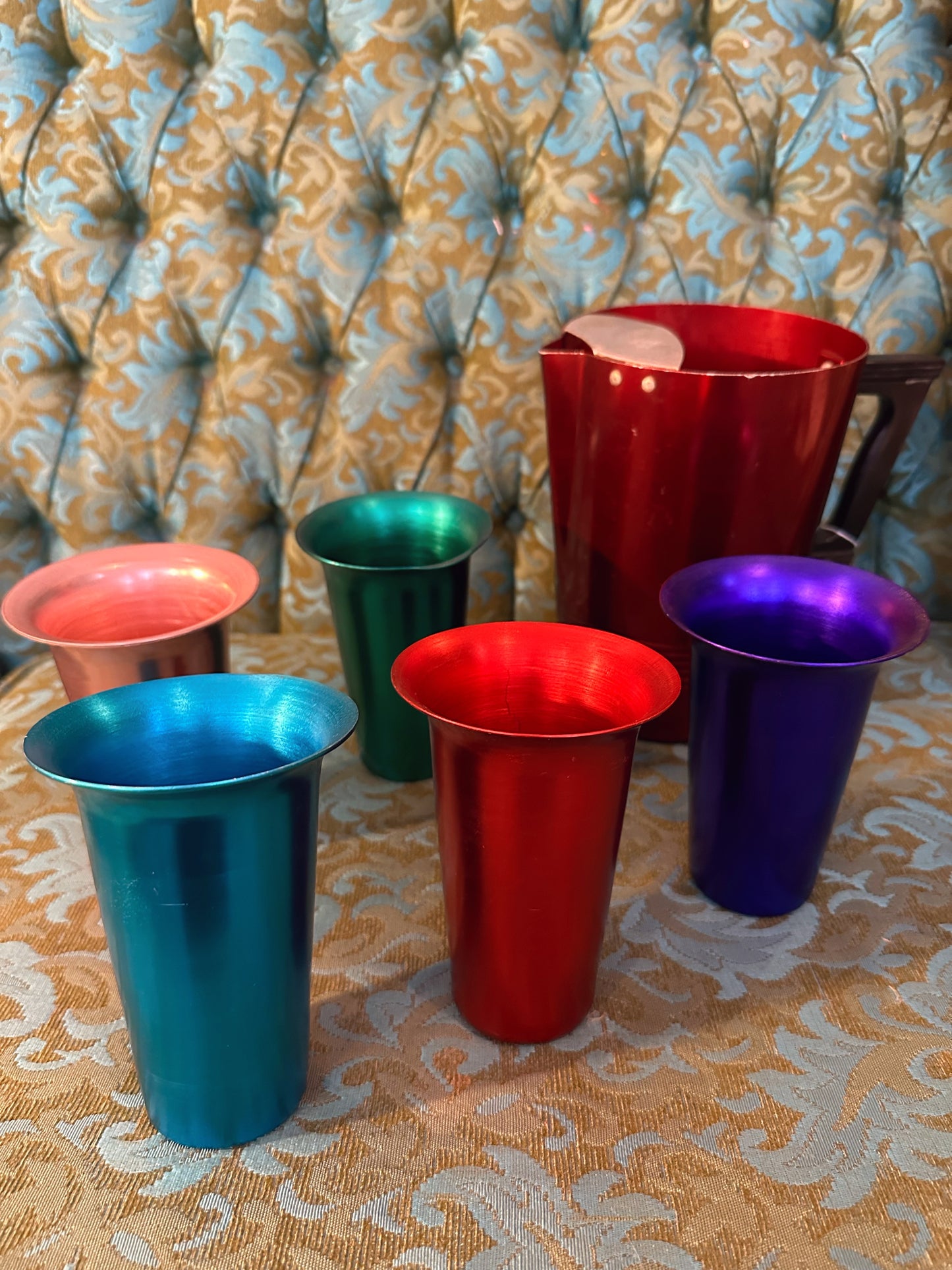 Set of 5 aluminum tumblers with aluminum pitcher