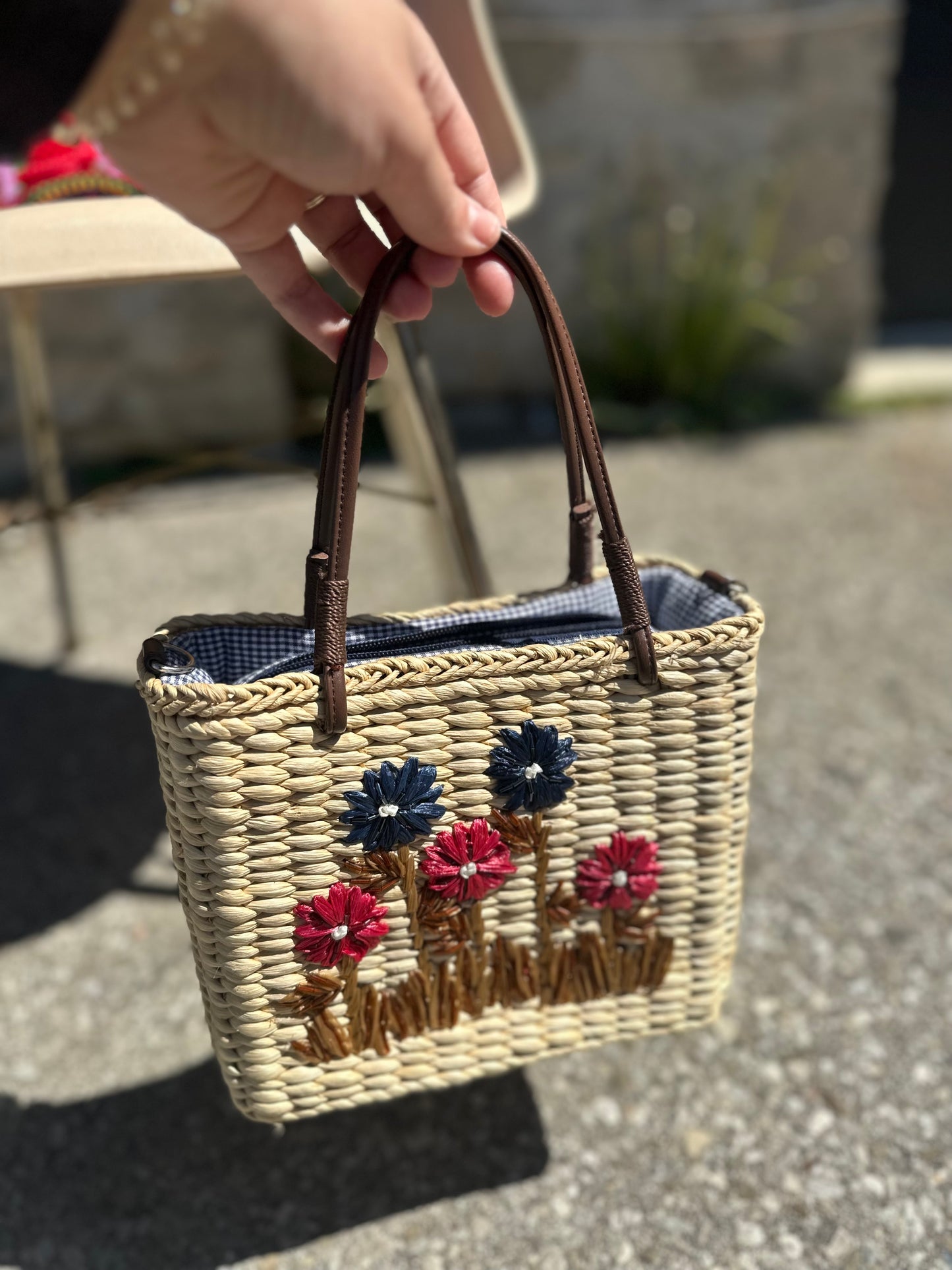 Floral woven handbag