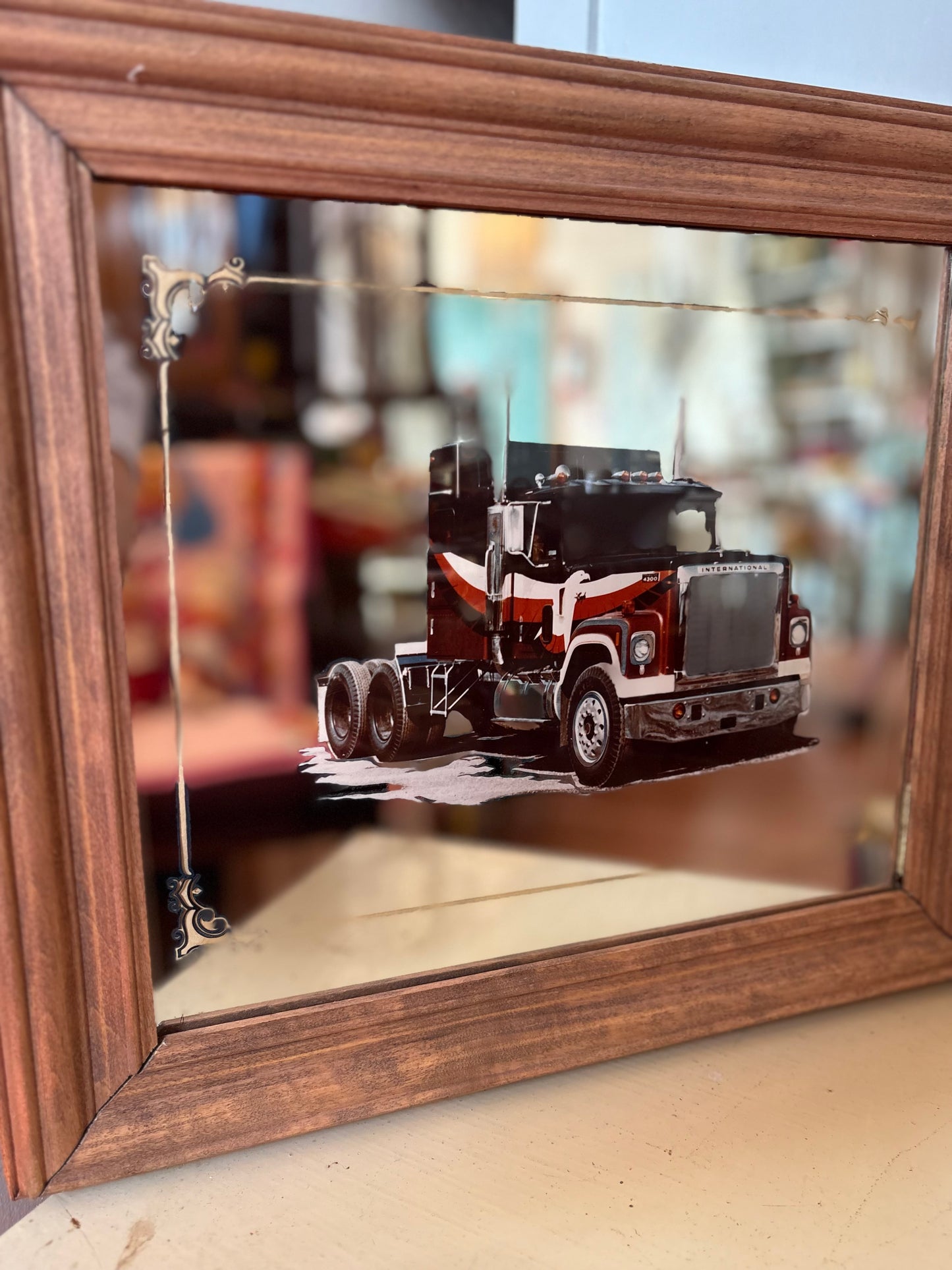 80s International 4300 Tristar bar mirror