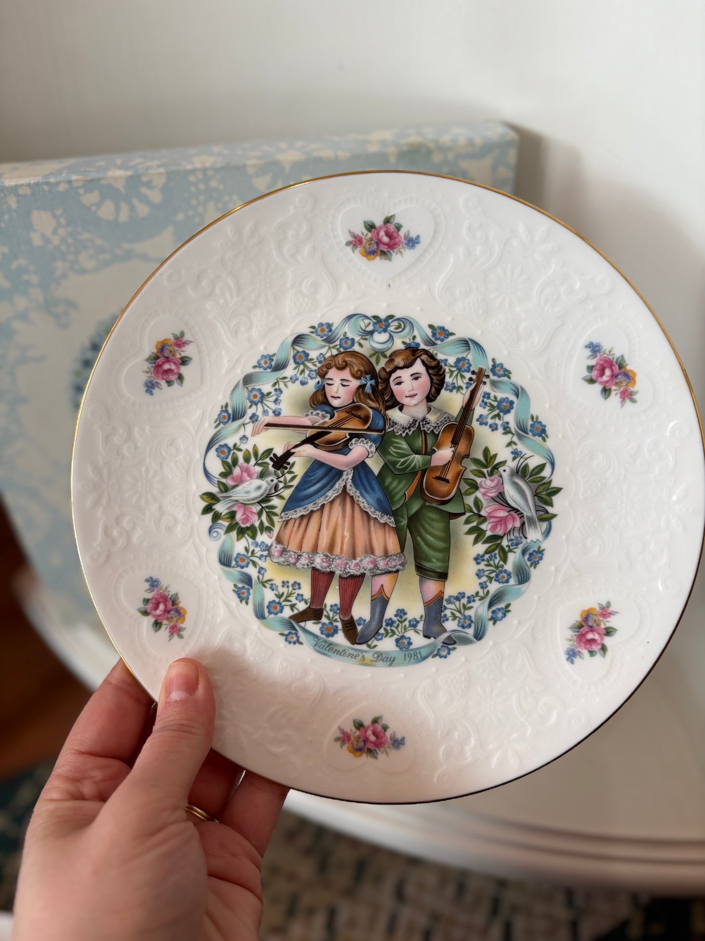1981 Valentines Day Royal Doulton Plate