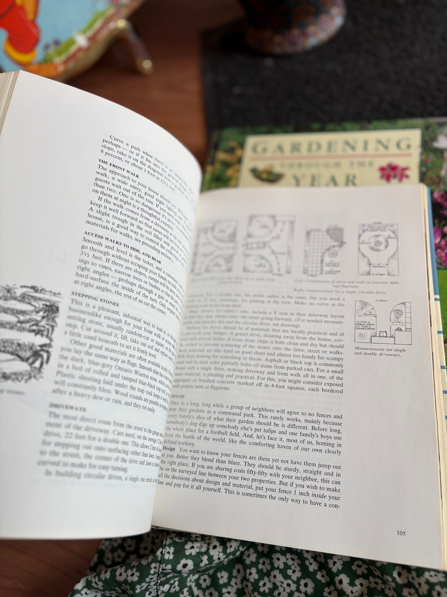 Chatelaine’s Gardening Book by Lois Wilson