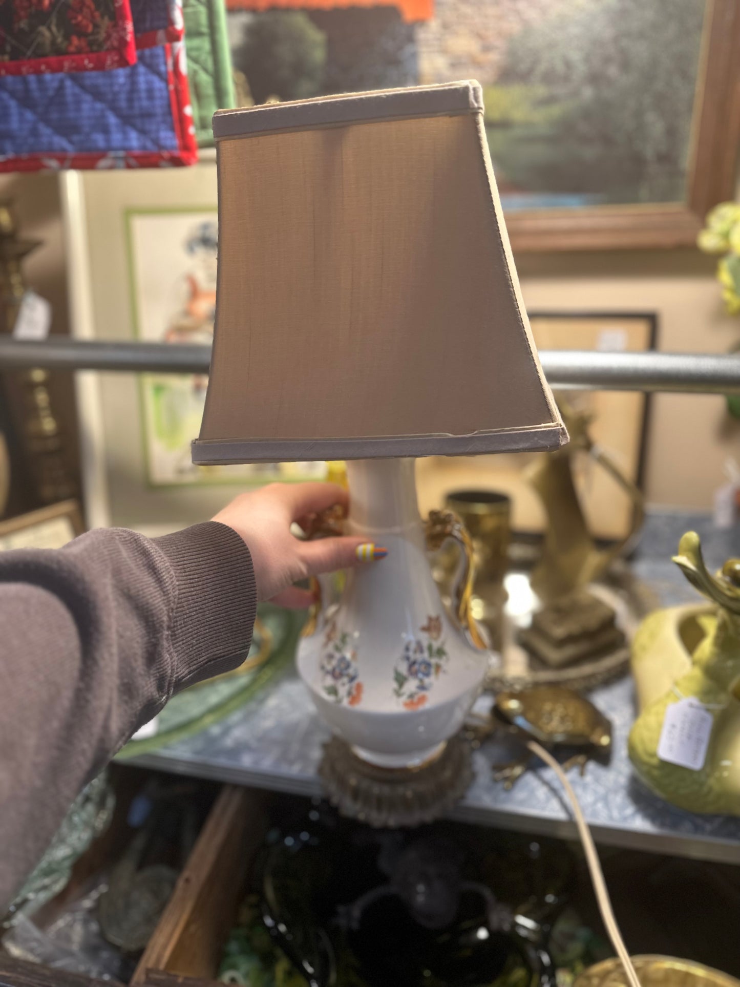 Floral bedside lamp