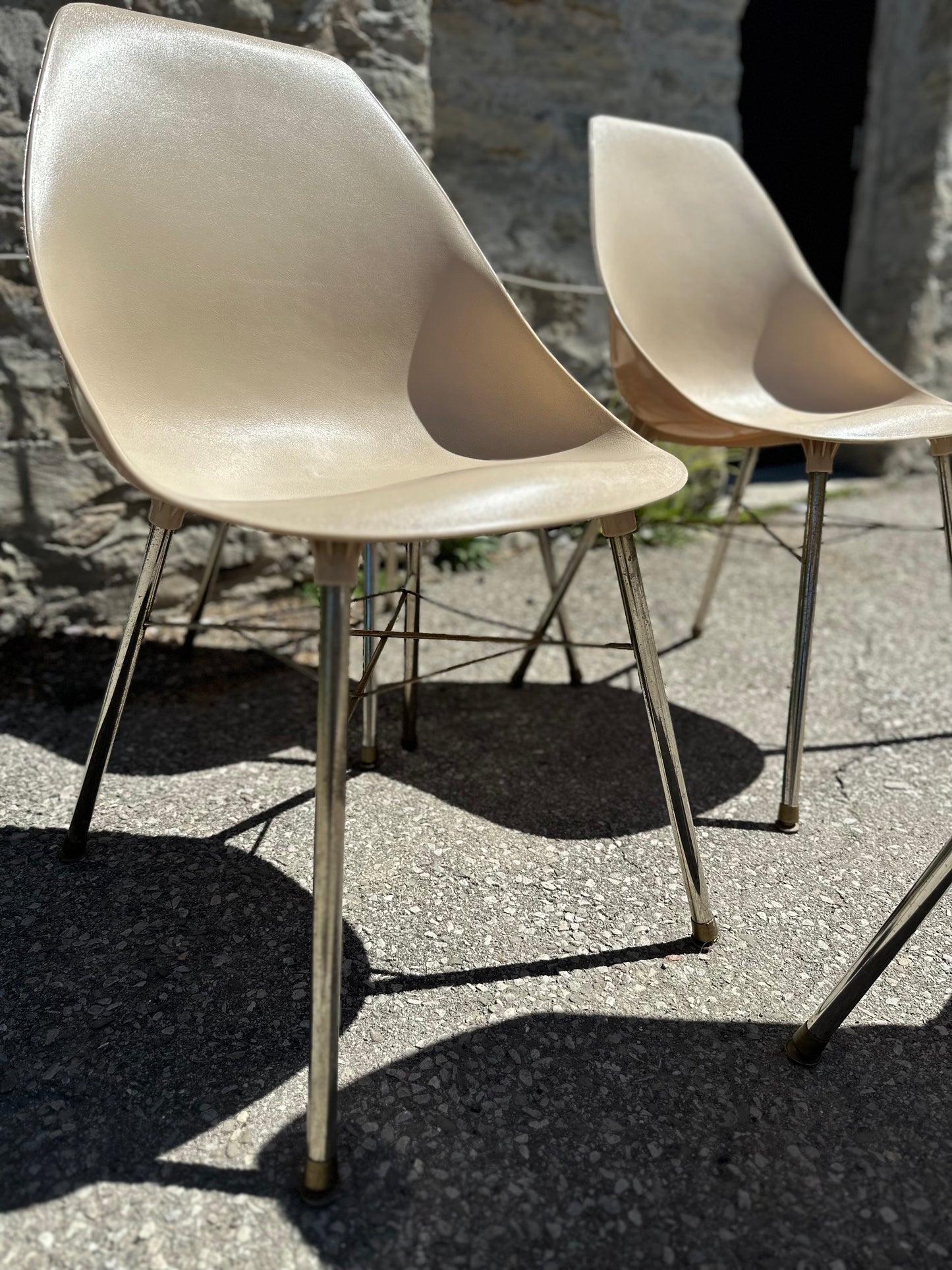 Set of 4 1970s Shell Chair designed by Sam Avedon