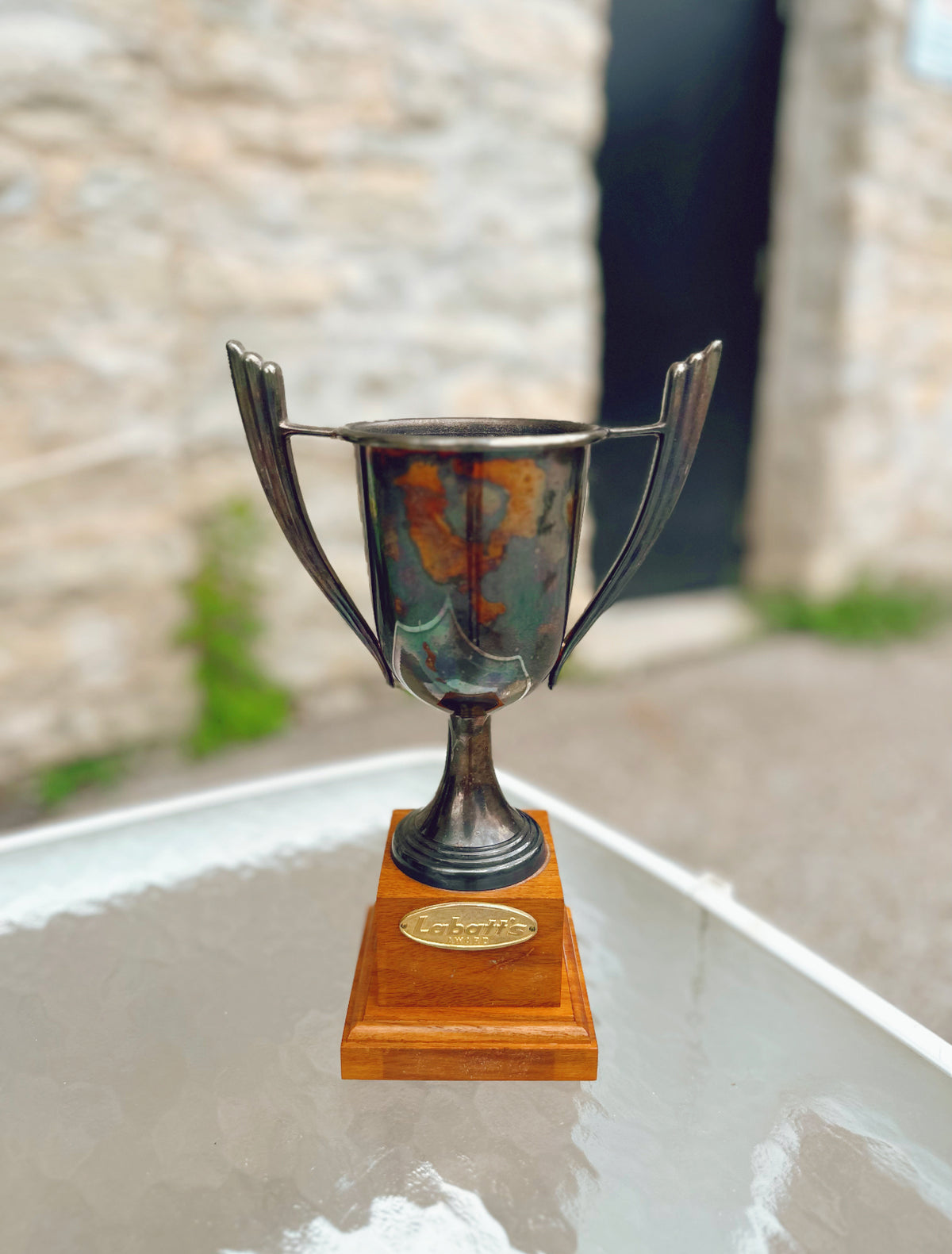 Vintergön Rabatt Labatt’s award trophy – prettyvintagecambridge