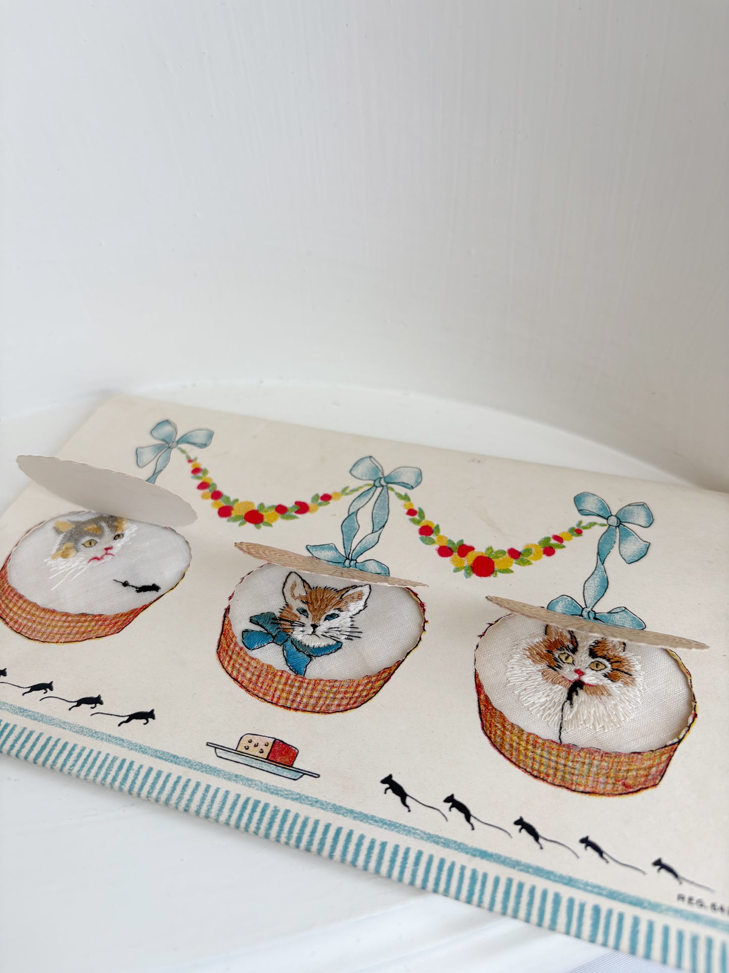 Cats in baskets handkerchief set - made in Austria