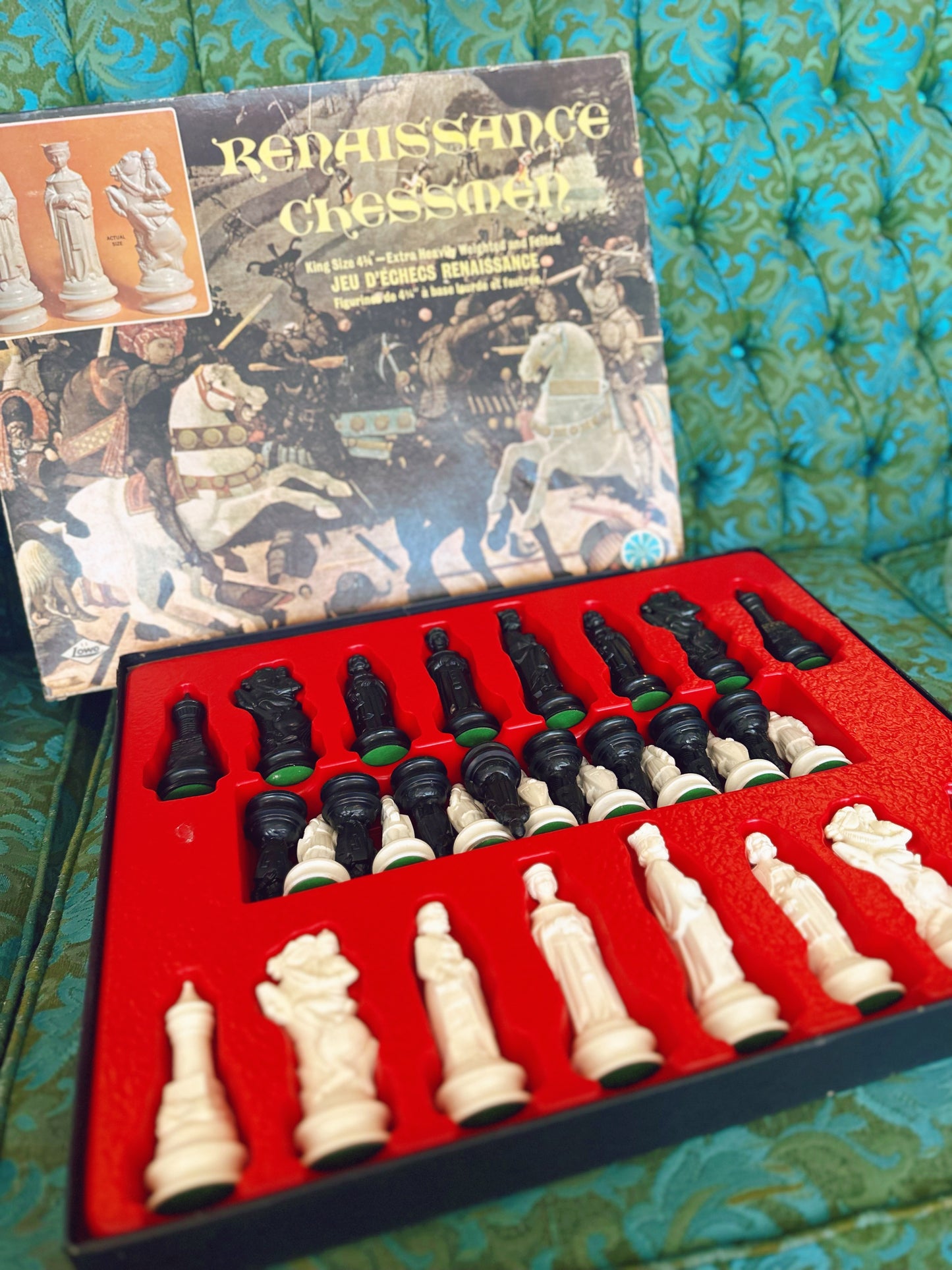 1970 Lowe Renaissance Chessmen chess set