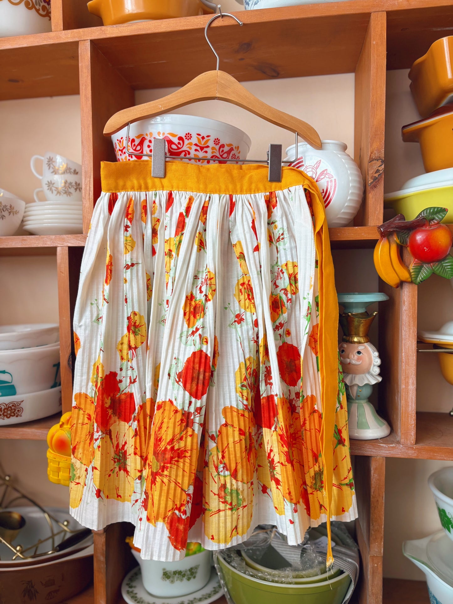 Floral pleated apron