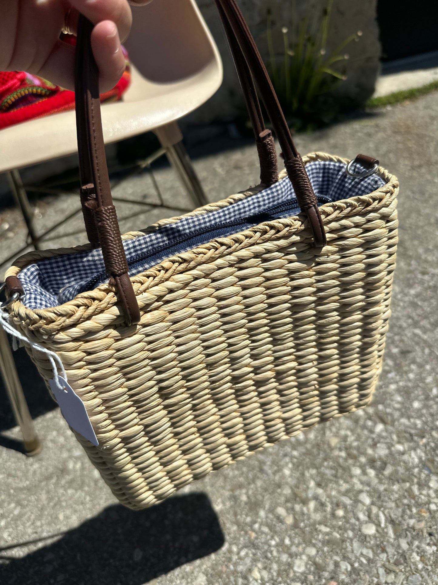 Floral woven handbag