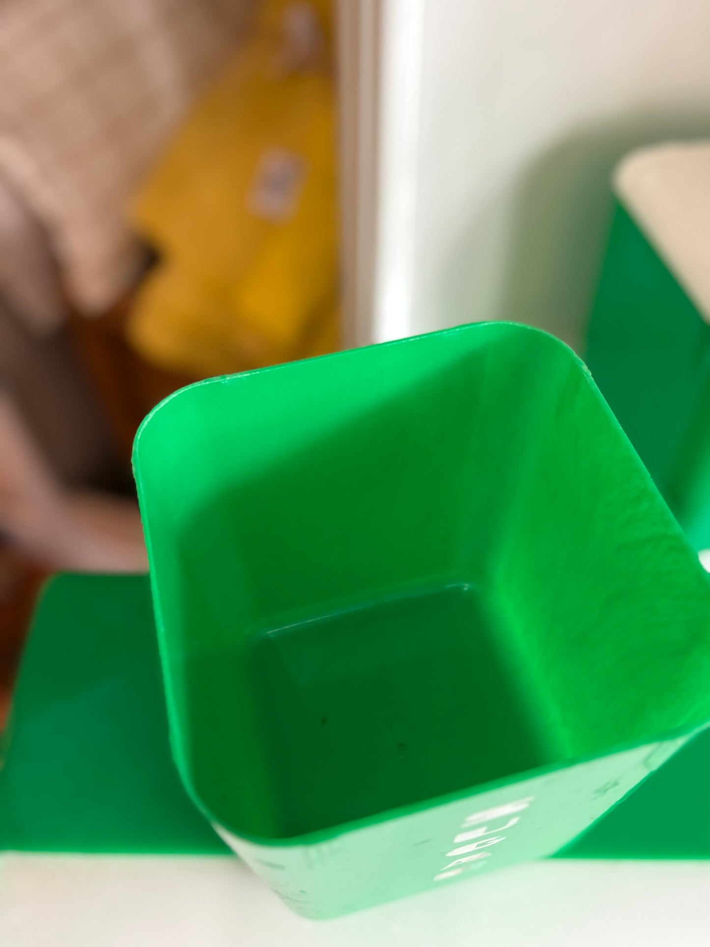 Ronaware Rona Plastic Corp Kitchen Canister & Bread Bin Set