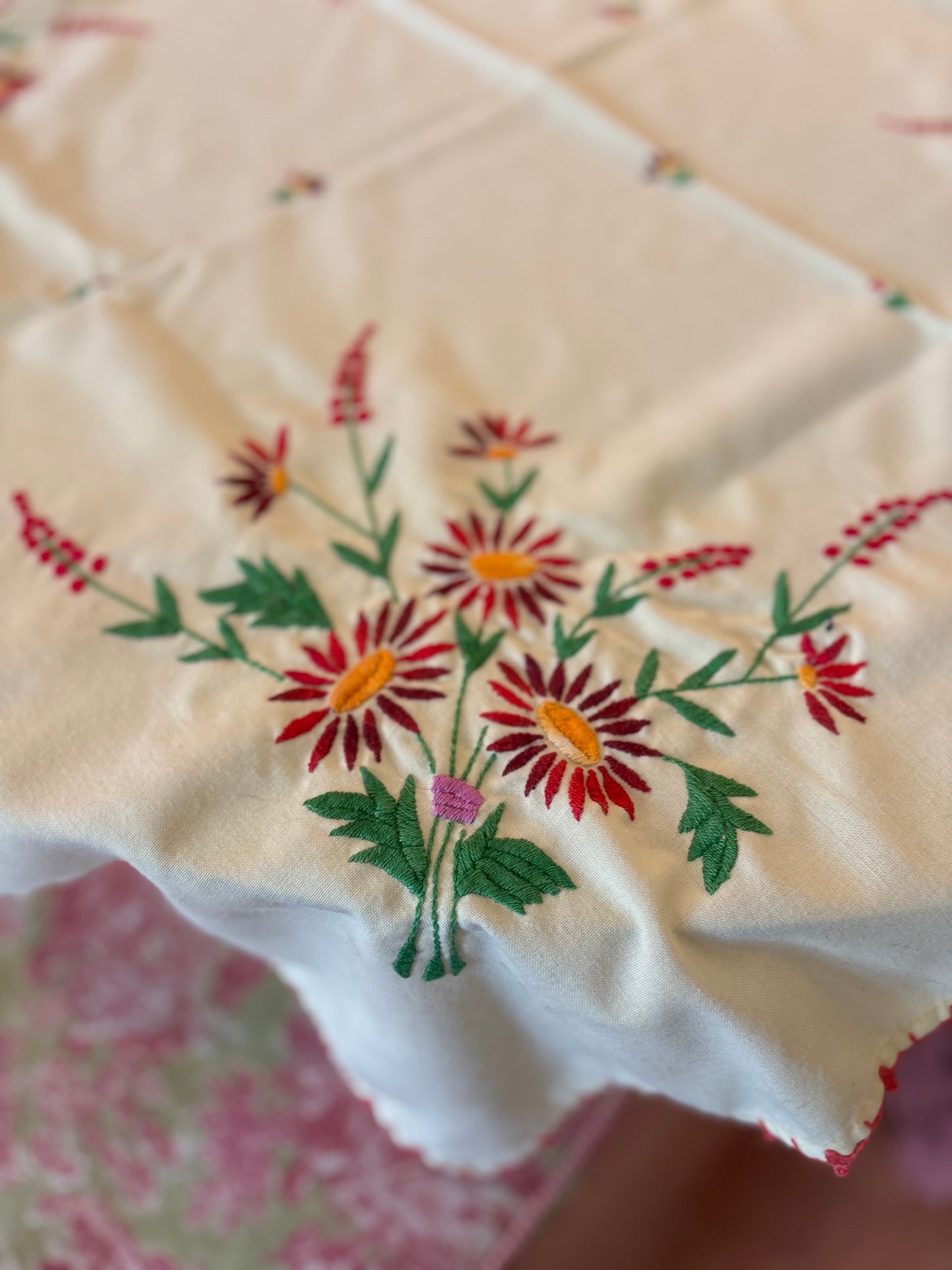 Red Floral Square tablecloth 35x35
