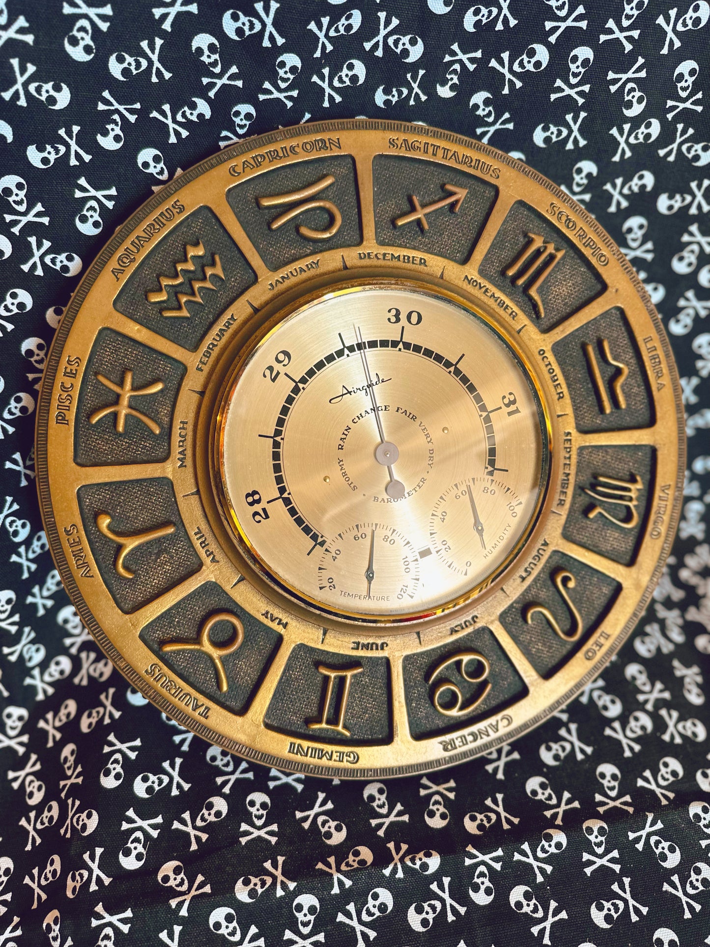 1960s Horoscope Airguide Barometer