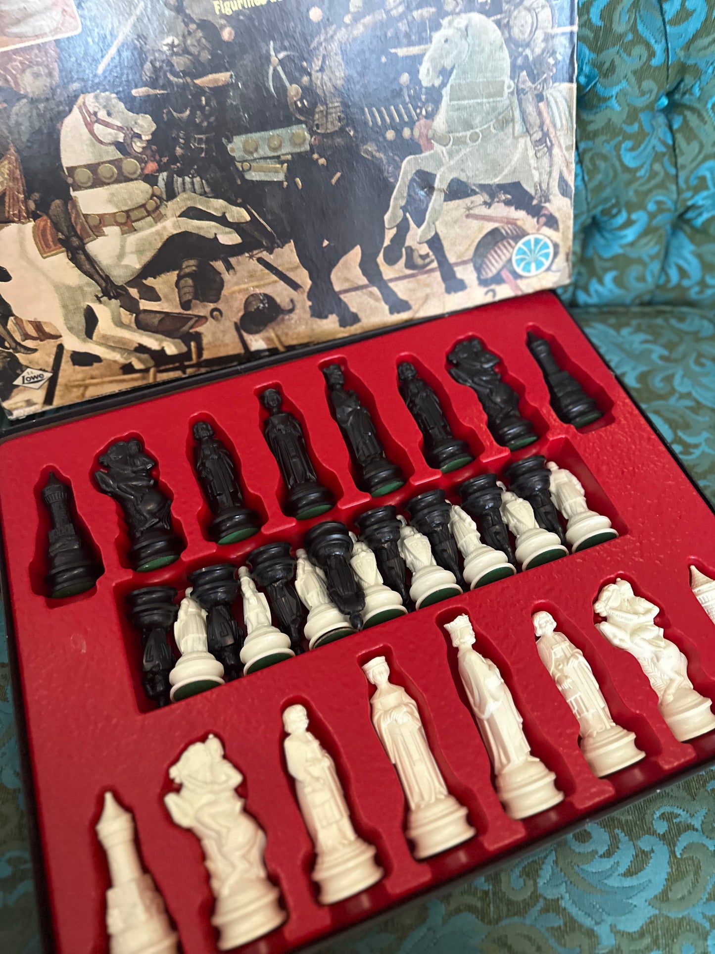 1970 Lowe Renaissance Chessmen chess set