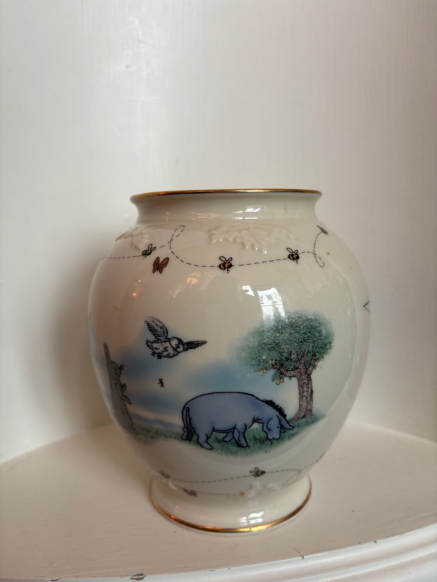 “The Honey Pot Vase” Lenox Winnie The Pooh Vase