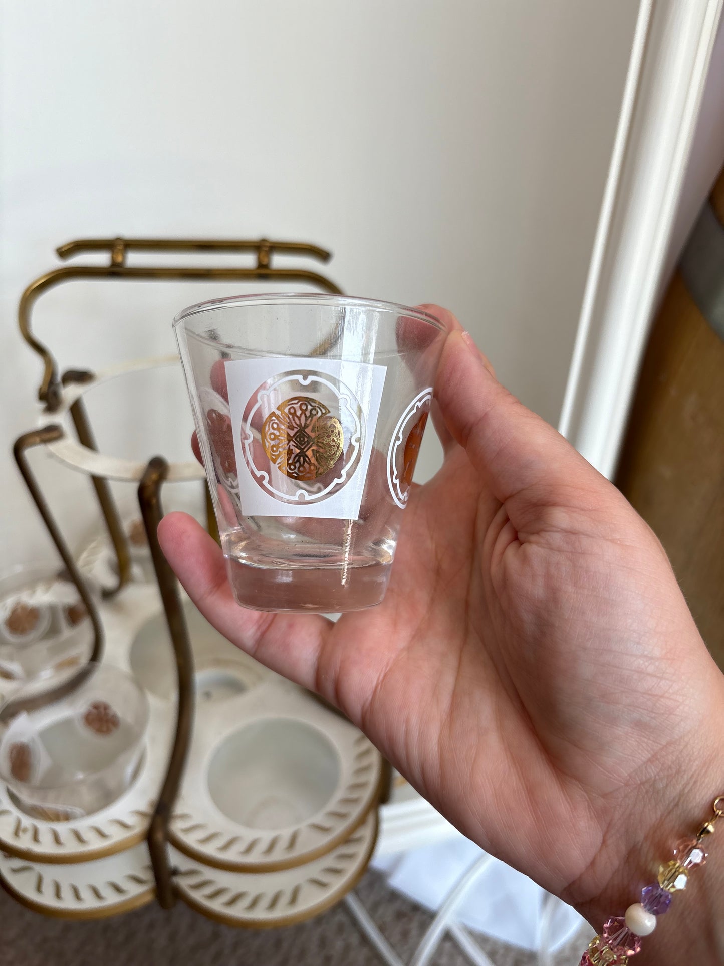 1950s White & Gold Bar Set