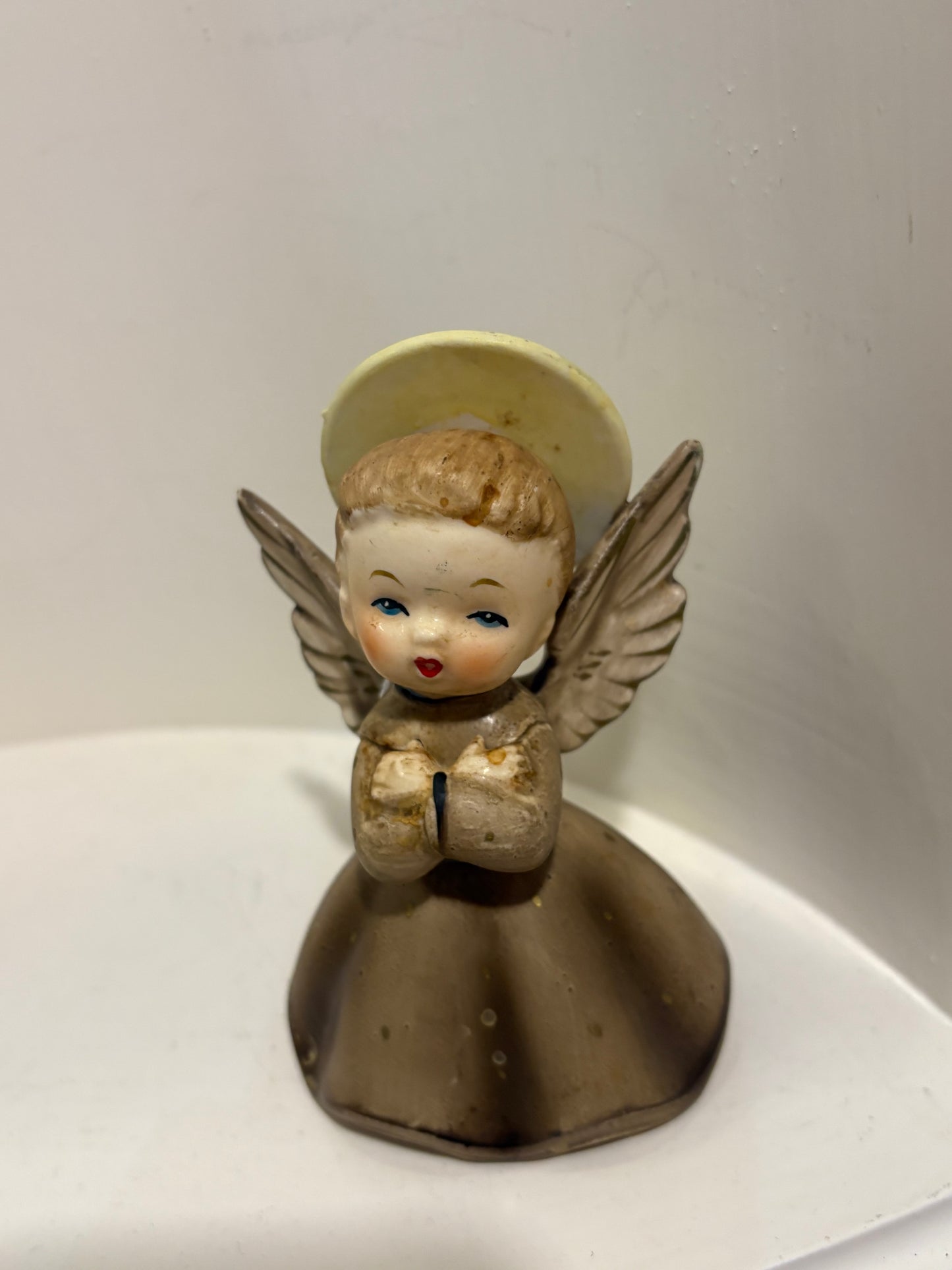 Napco Ware Ceramic Angel (eyes open) - made in Japan