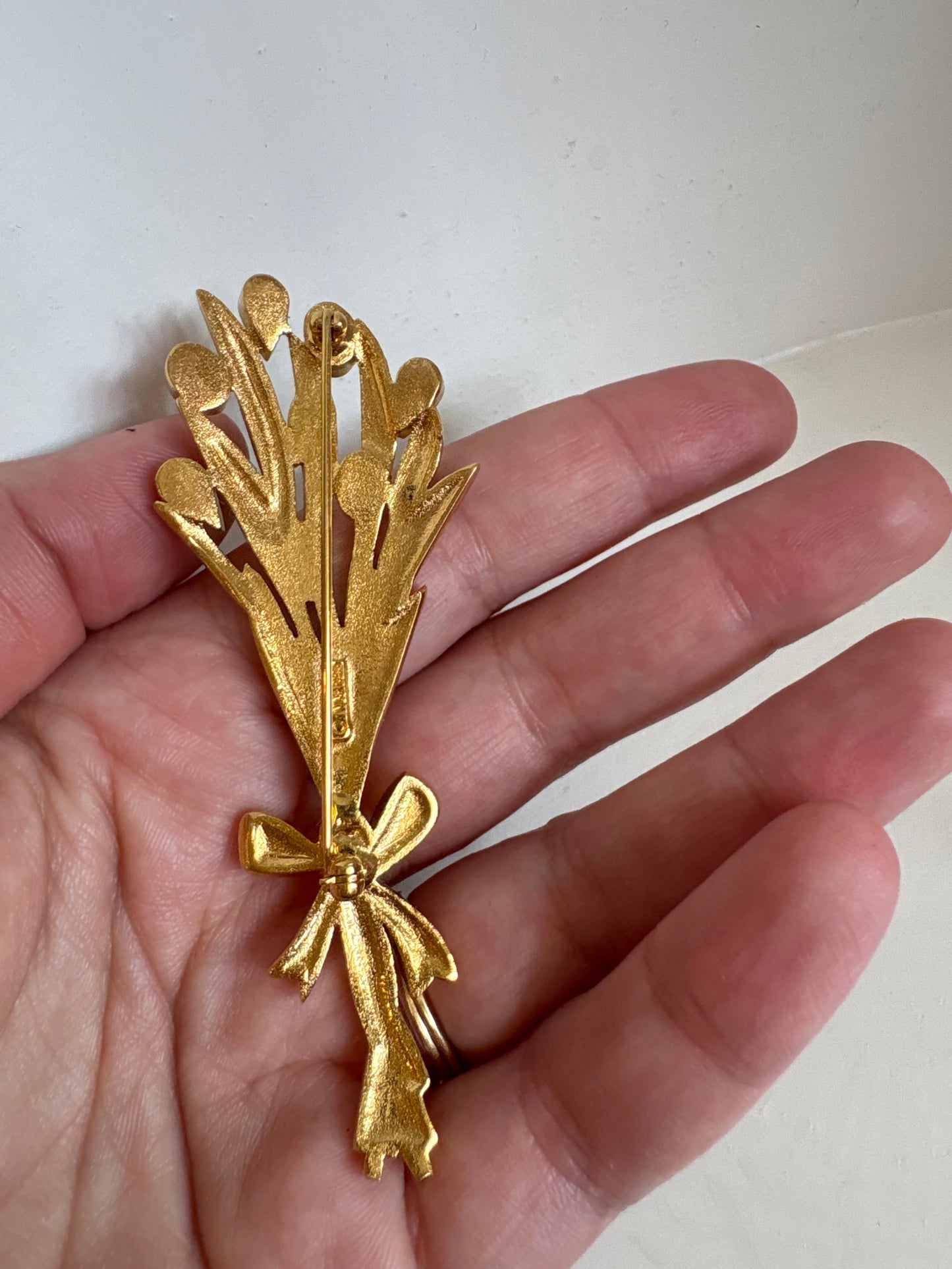 Brooch #10 - Nina Ricci bouquet