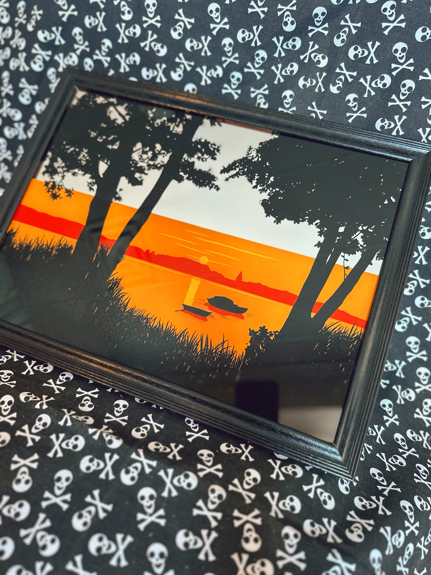 Framed mirror silhouette wall art