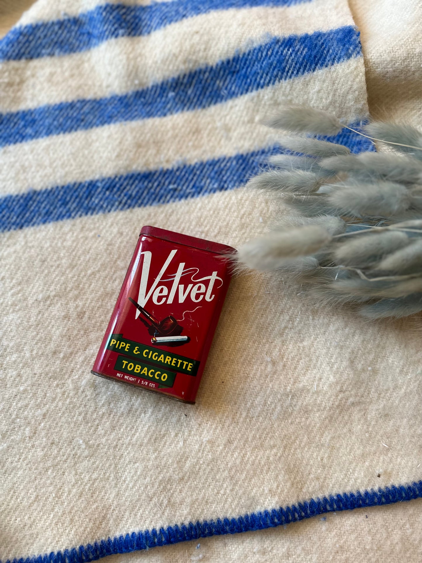 Velvet Pipe & Cigarette Tobacco vintage tin