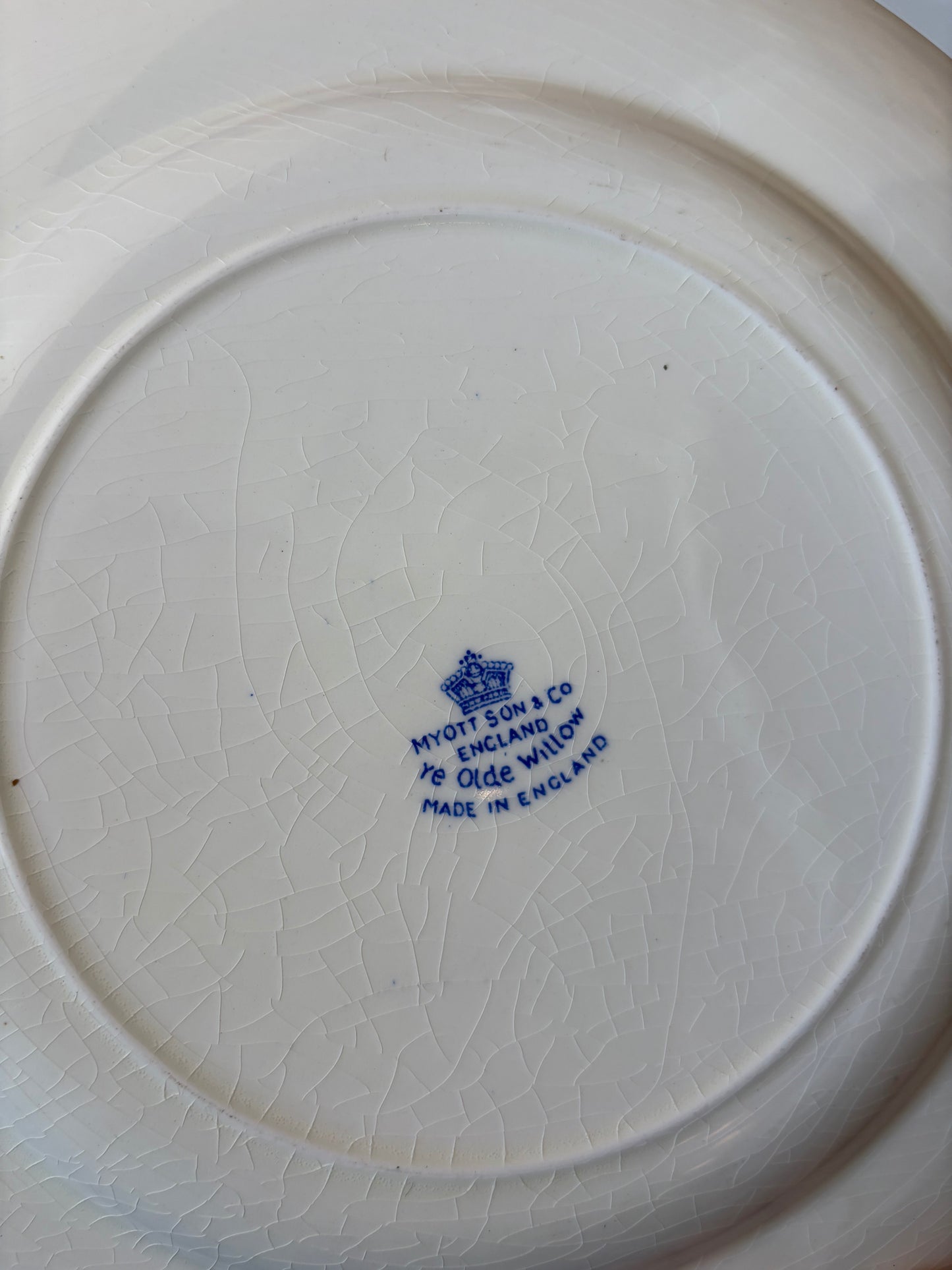 Set of 7 Myott Son & Co England Plates dinner plates