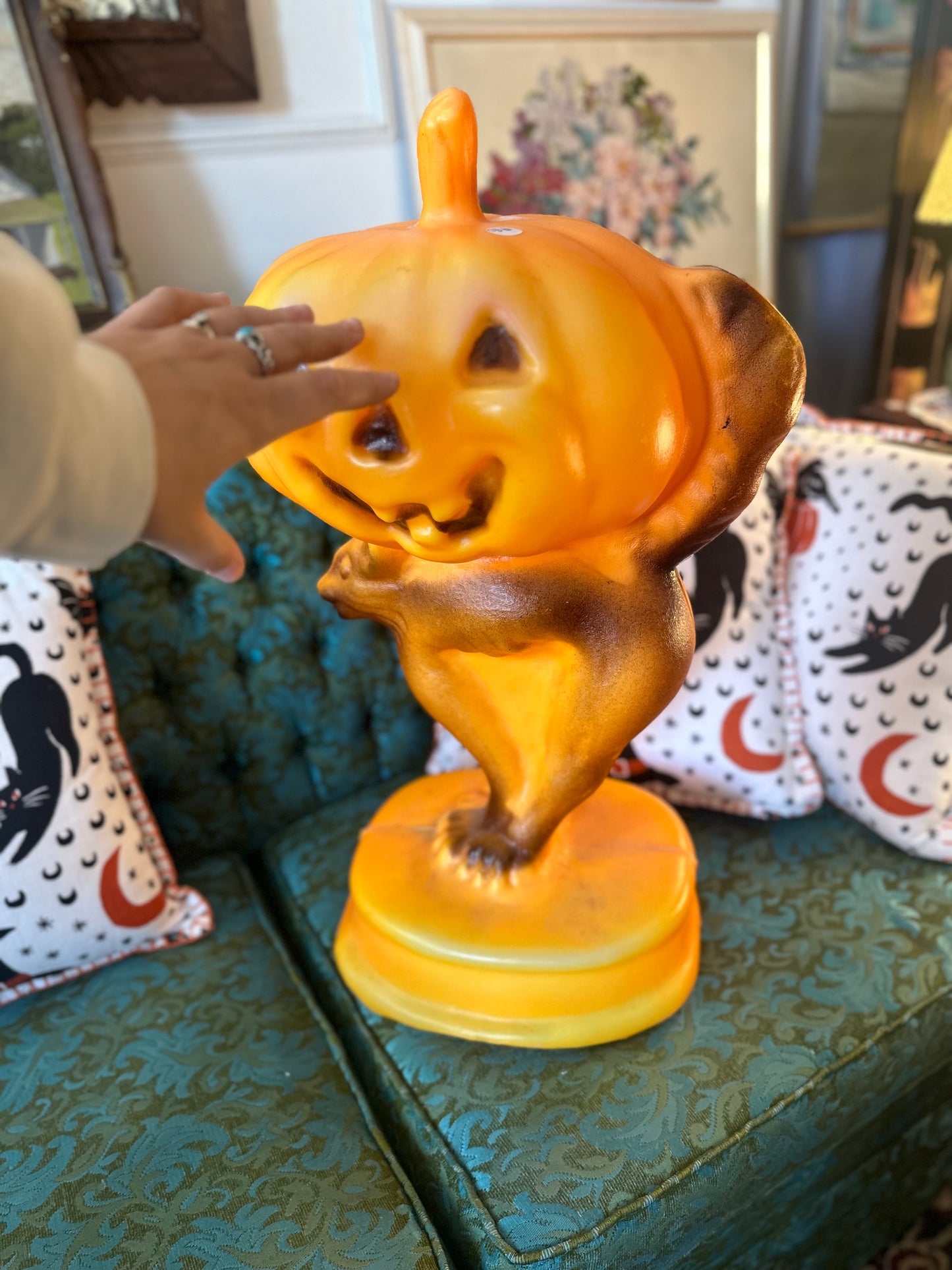 Large cat & pumpkin vintage blow mold