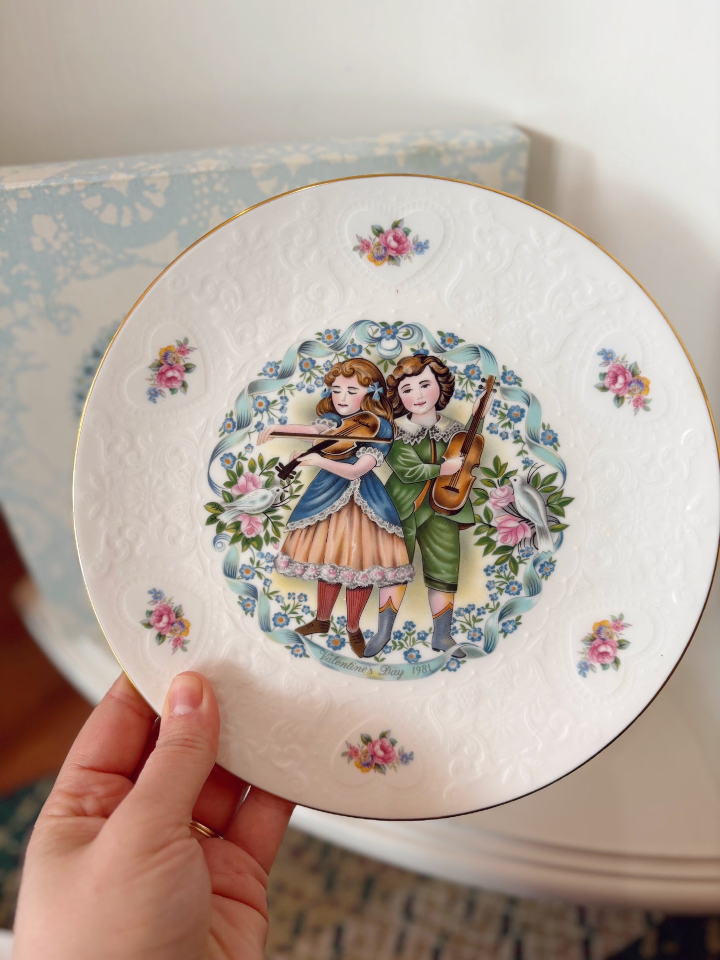 1981 Valentines Day Royal Doulton Plate