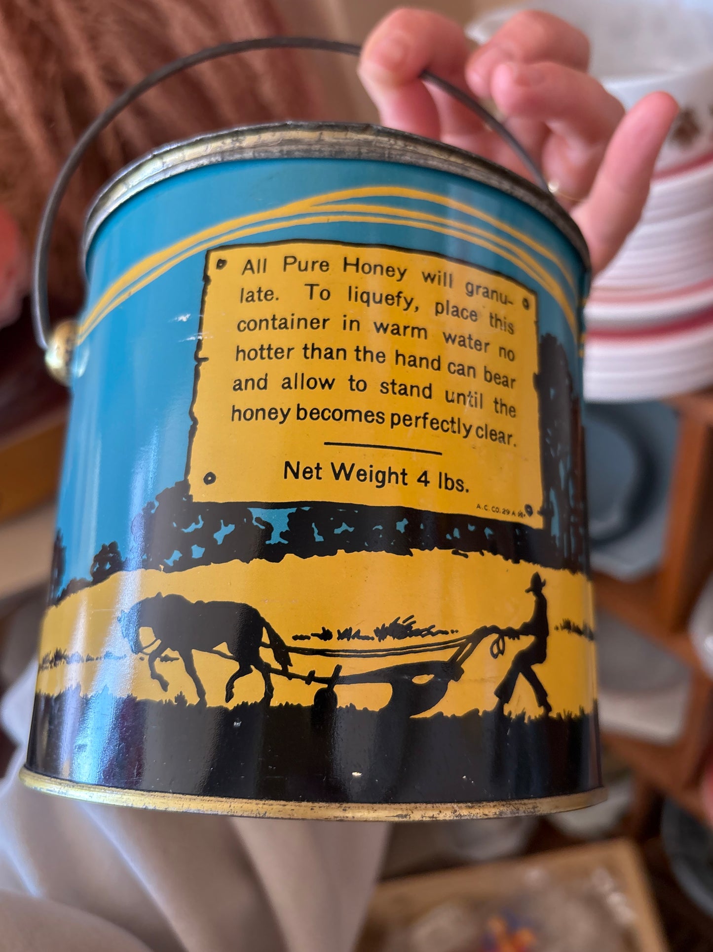 Large Pure Canadian Honey Vintage Tin