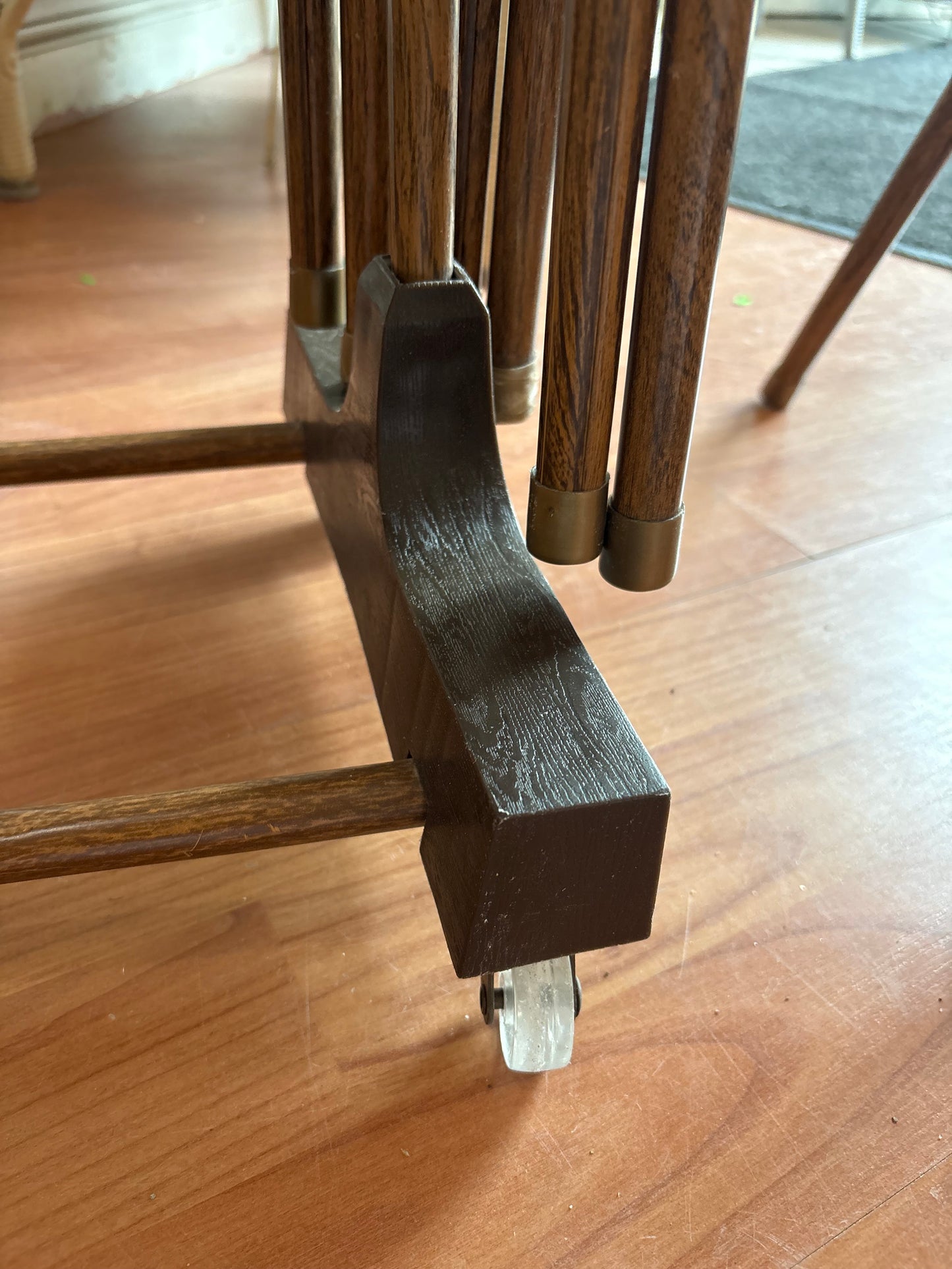 TV tray set - 4 tables