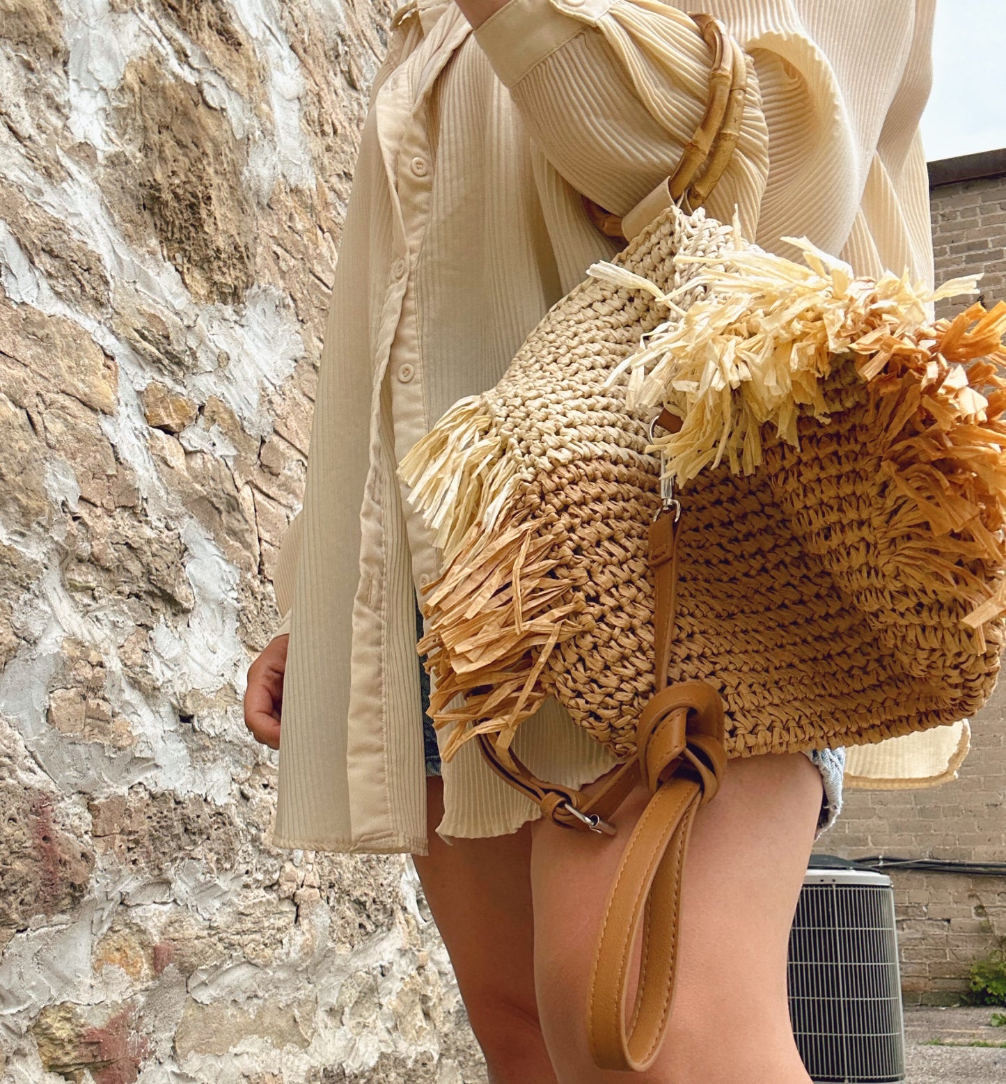 Summer woven handbag with bamboo handles