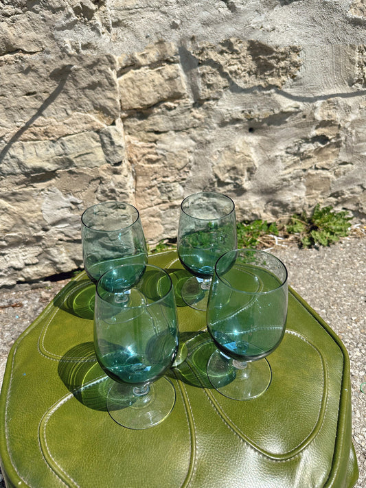 Set of 4 blue goblet glasses