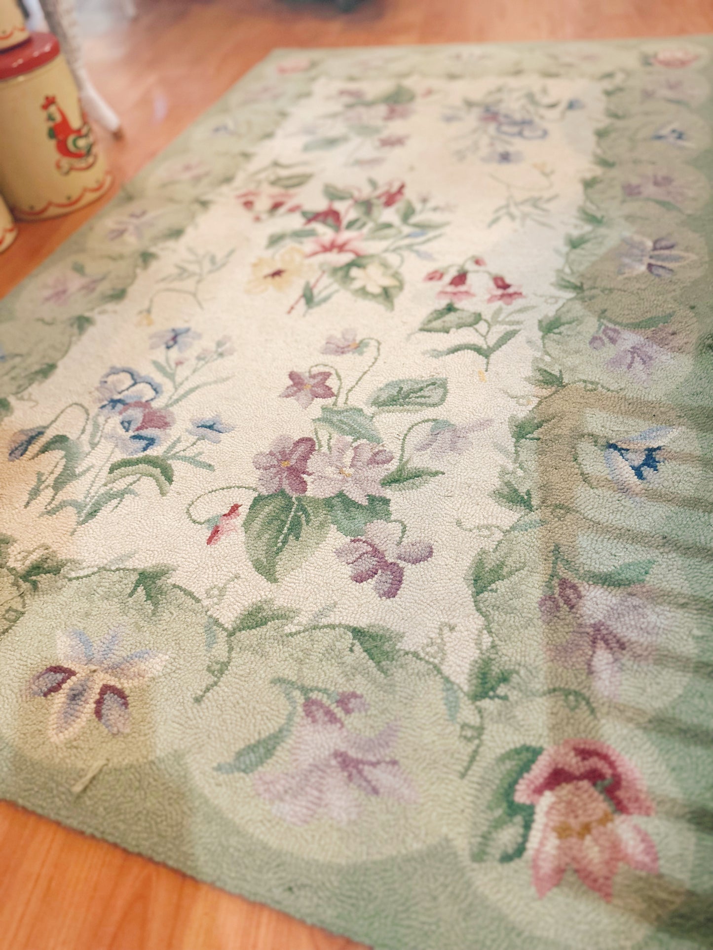 100% Wool Westchester Transatlantic Design Inc Floral Rug