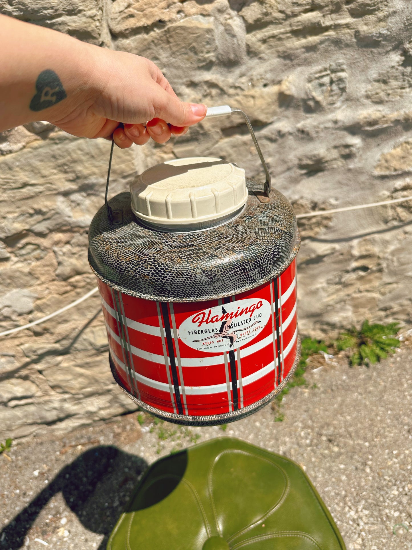 Flamingo Fiberglass Insulated jug - black & red plaid