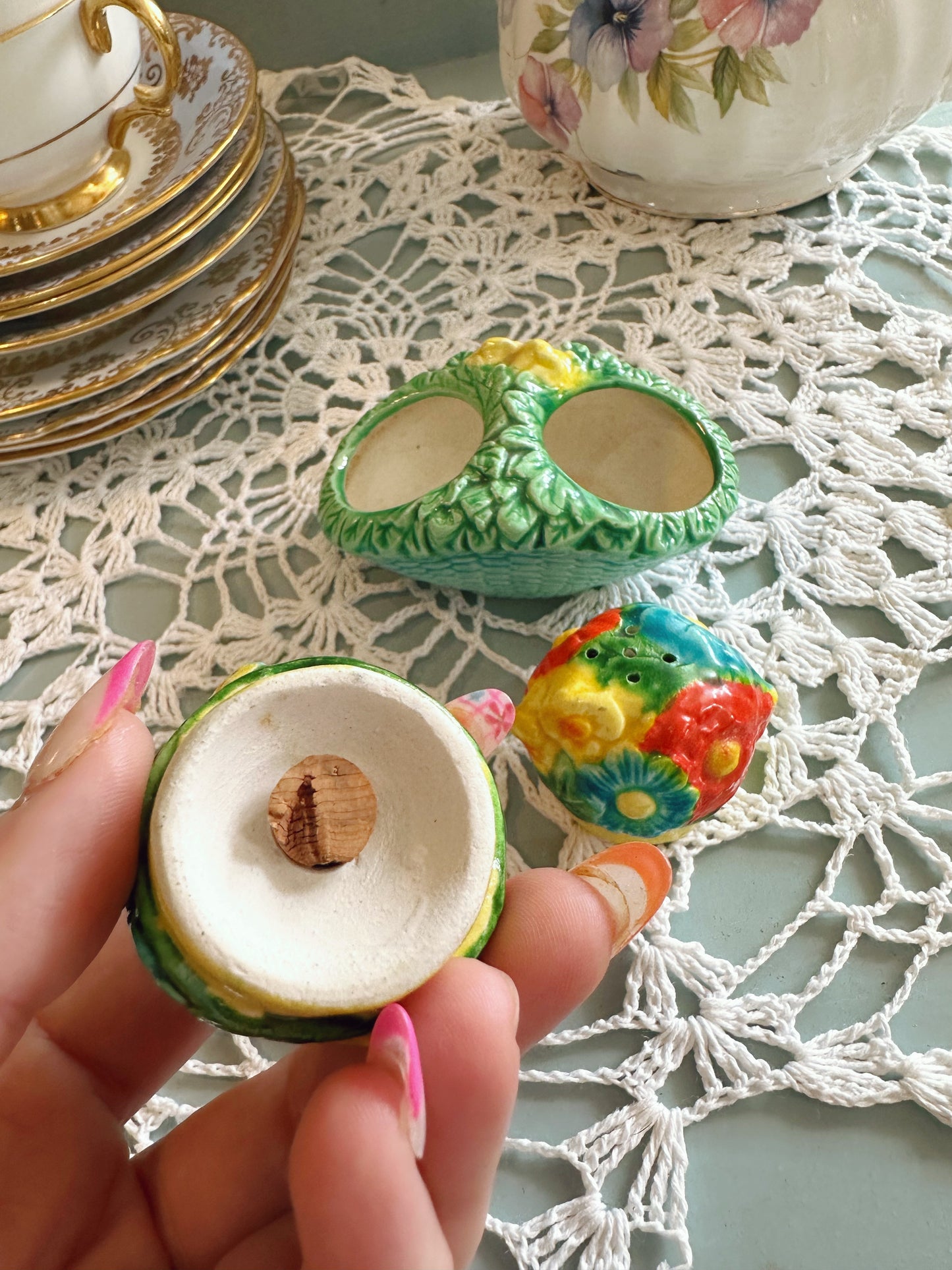 Floral basket Salt & Pepper shakers